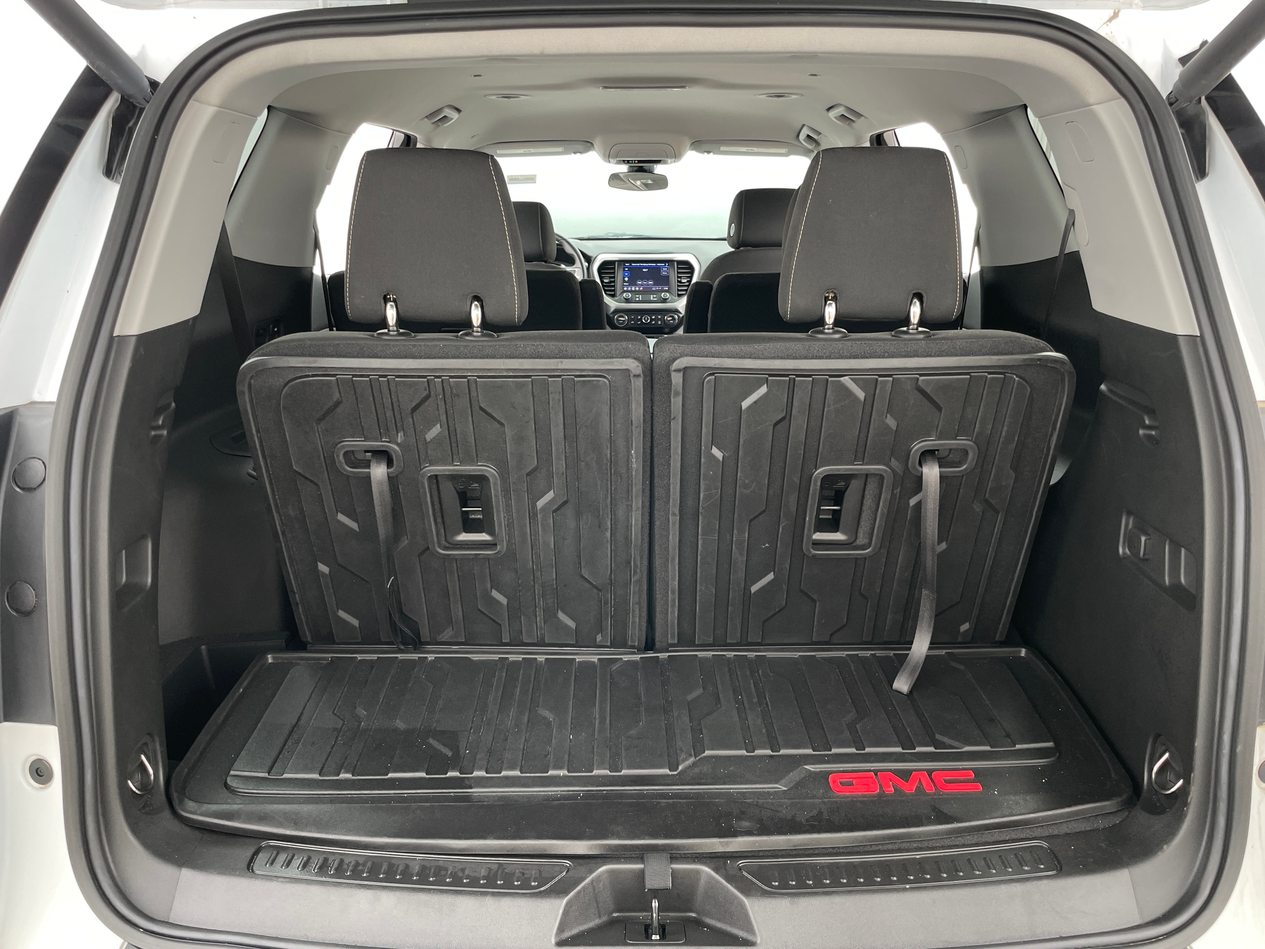 2023 GMC Acadia SLE 7