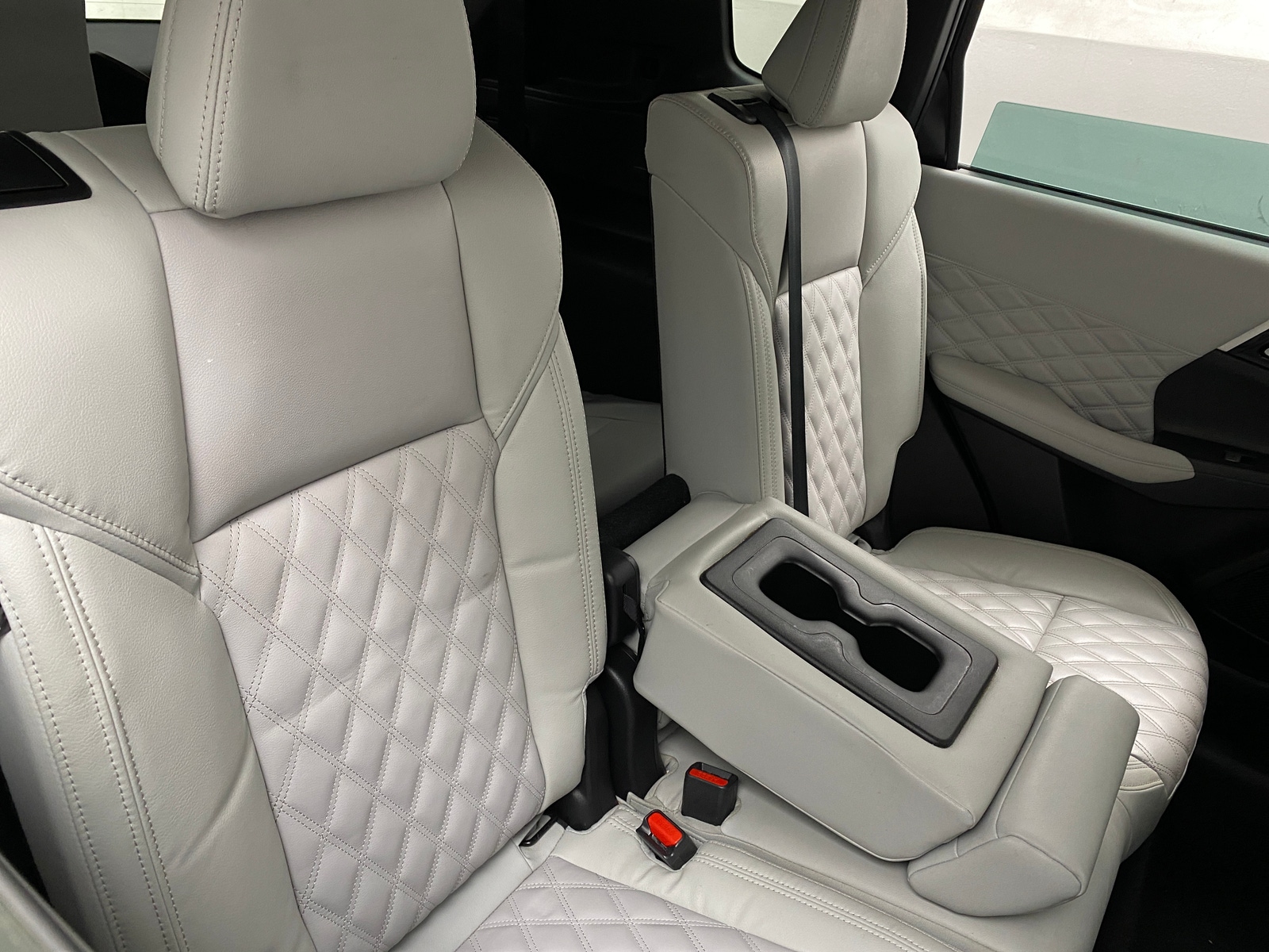 Thumbnail: 2022 Mitsubishi Outlander - 5