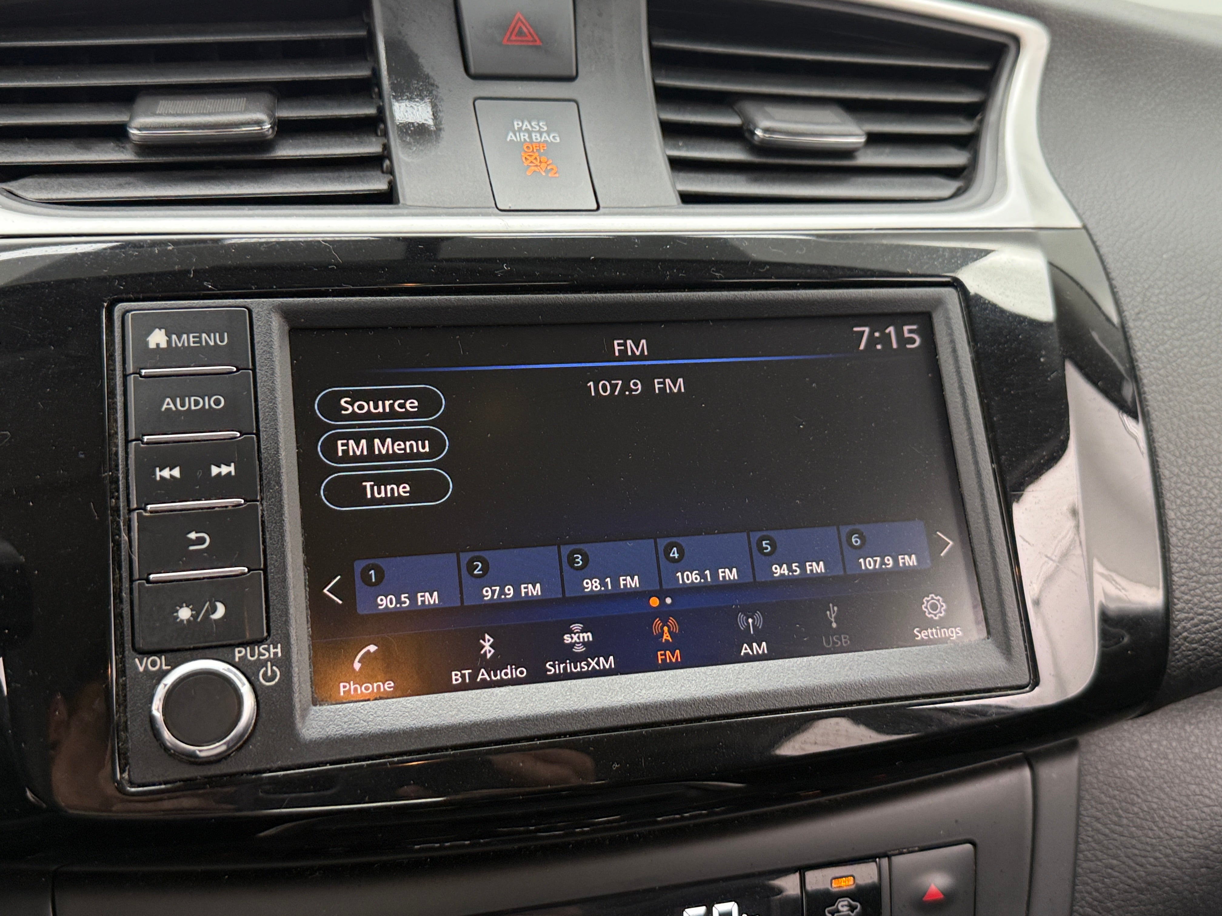 2019 Nissan Sentra SV 4