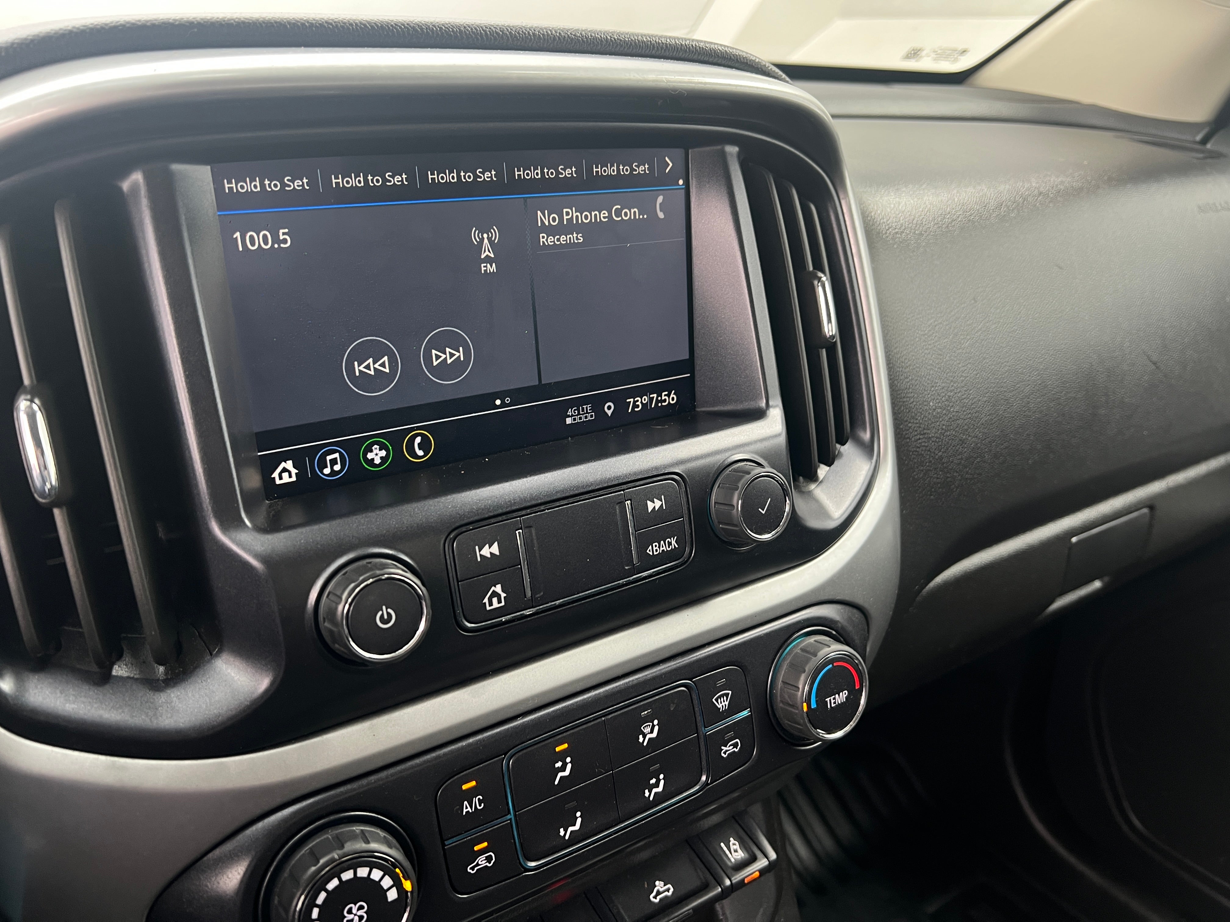 2022 Chevrolet Colorado LT 3