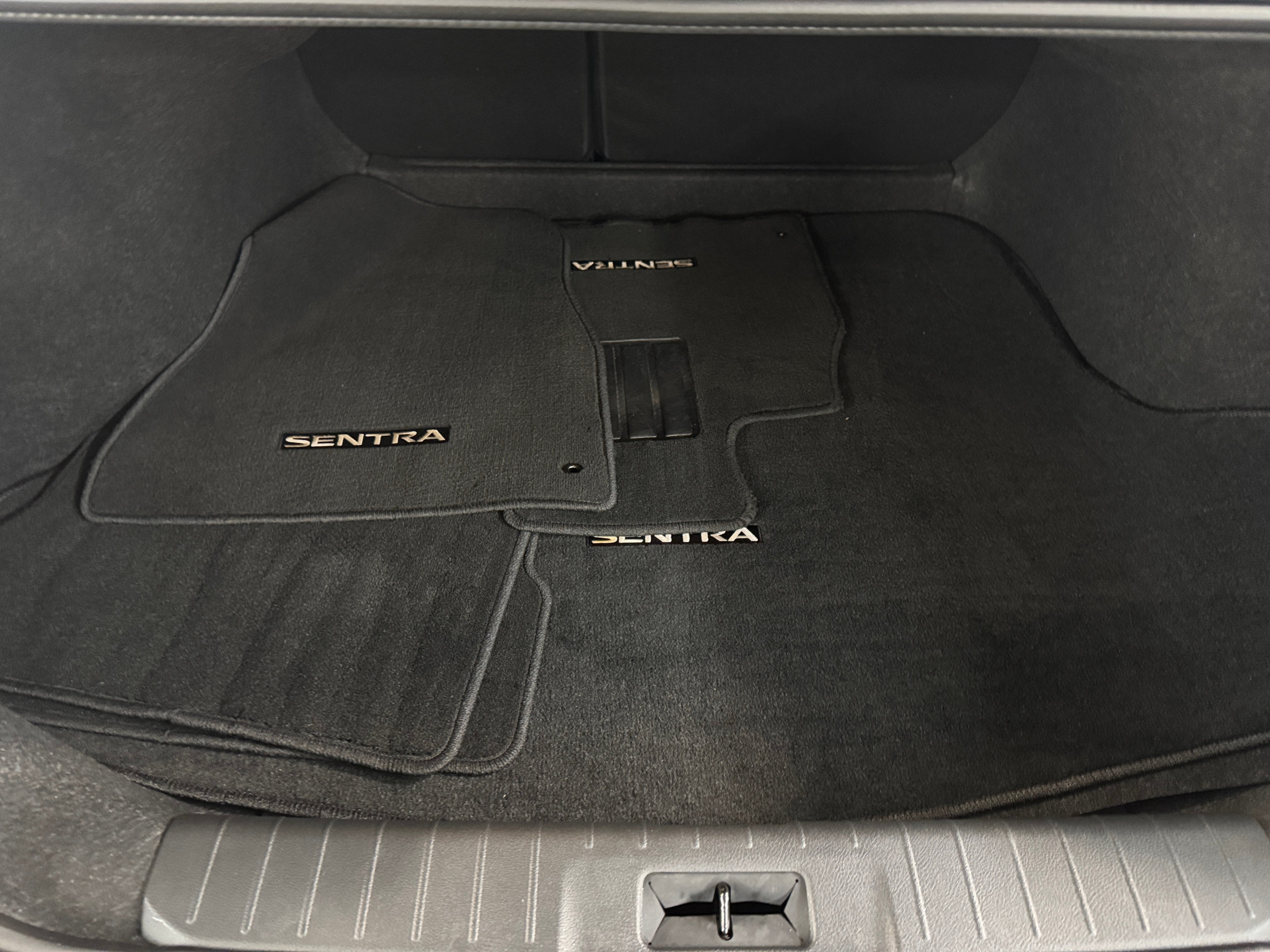 2024 Nissan Sentra SV 7
