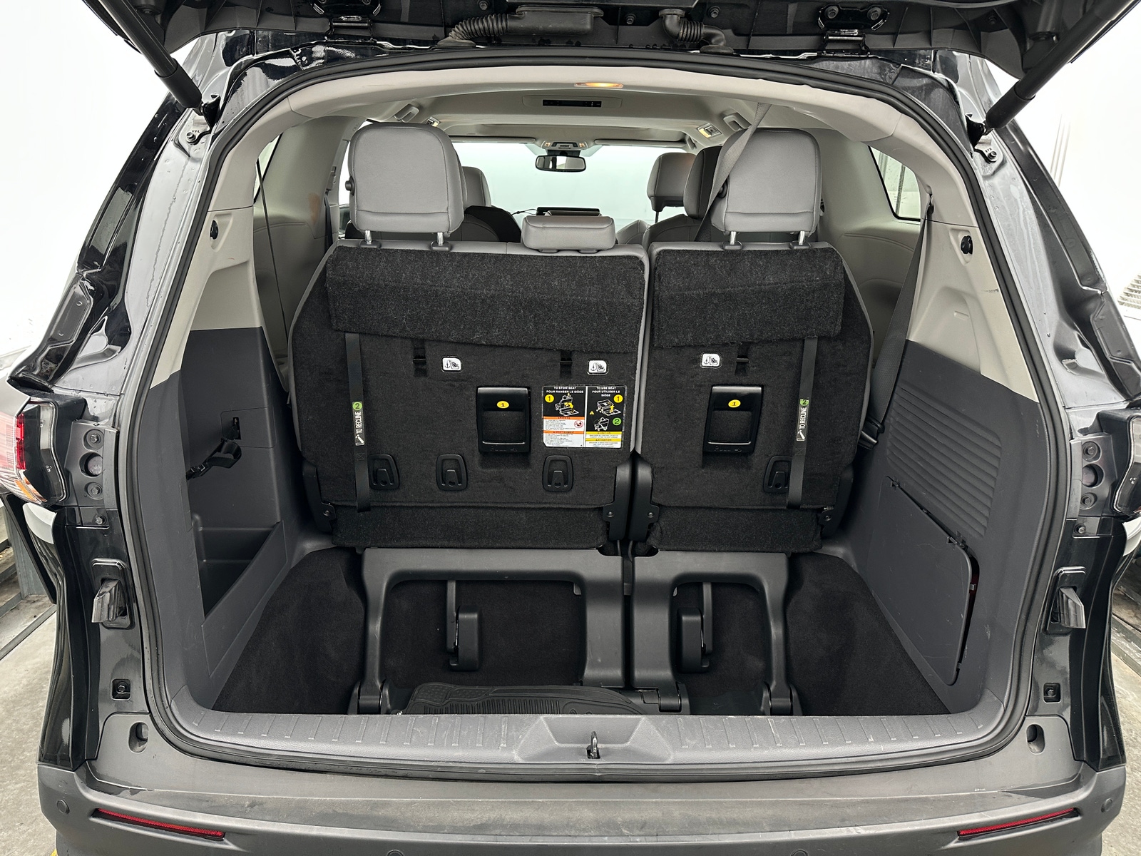 Thumbnail: 2024 Toyota Sienna - 6