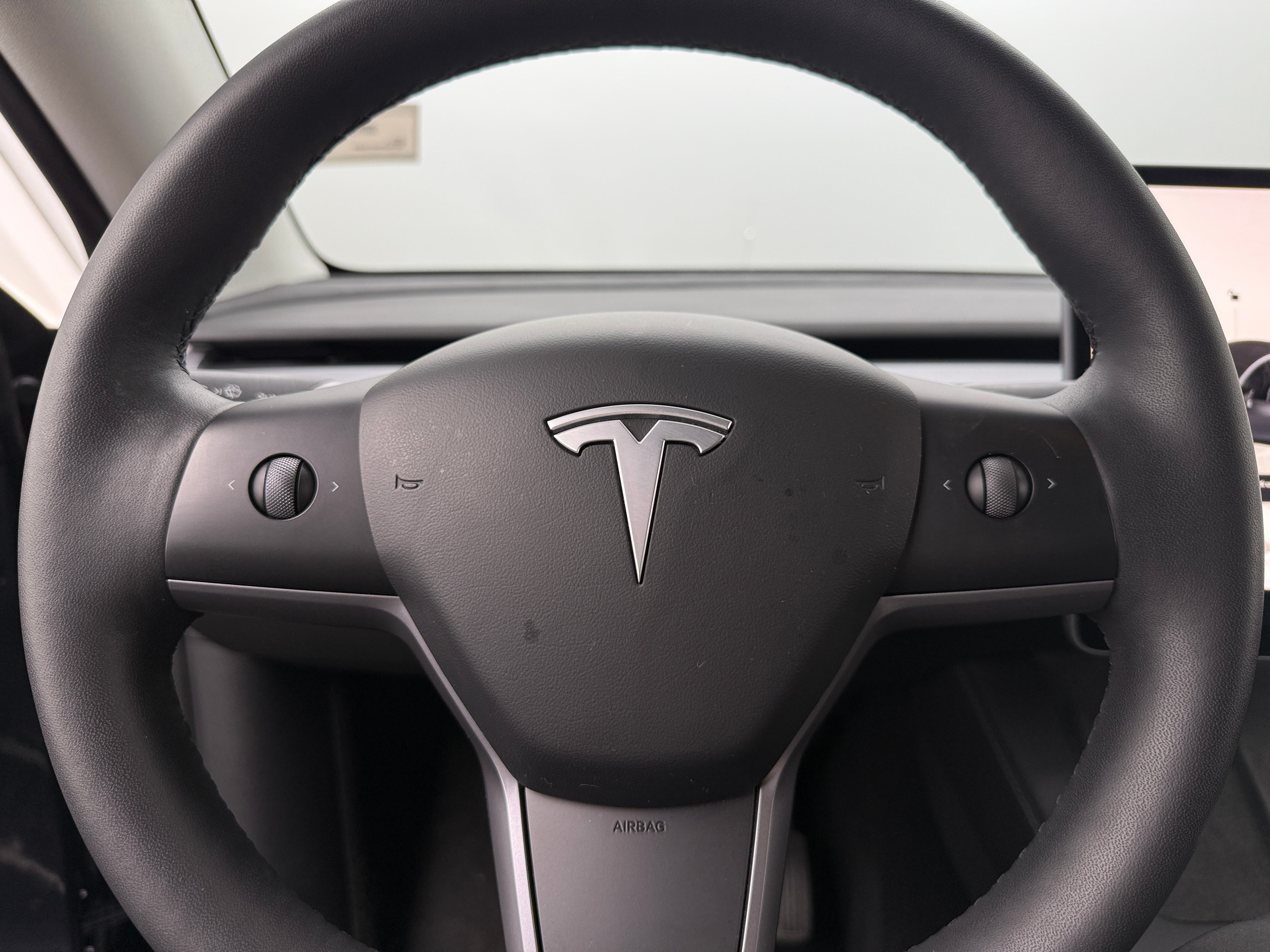 2022 Tesla Model Y Long Range 4