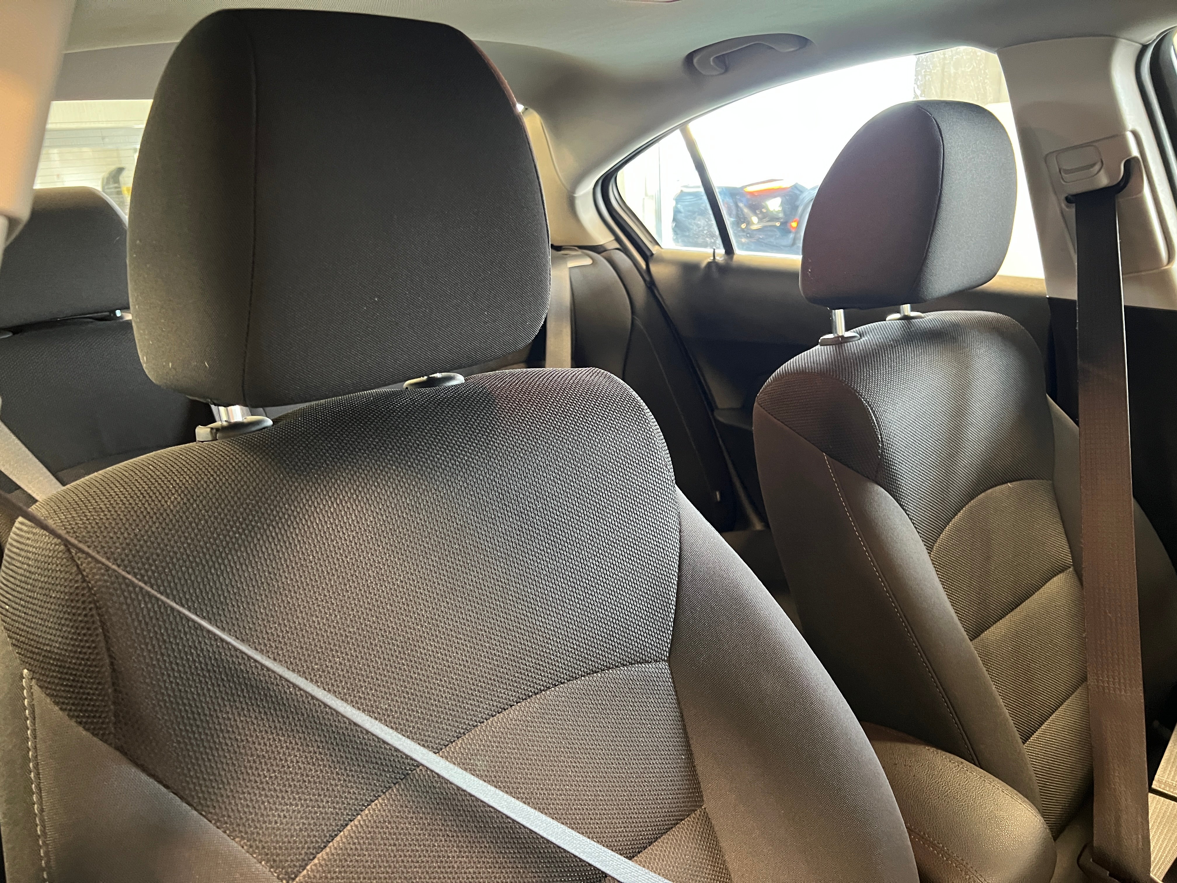 2016 Chevrolet Cruze Limited 2