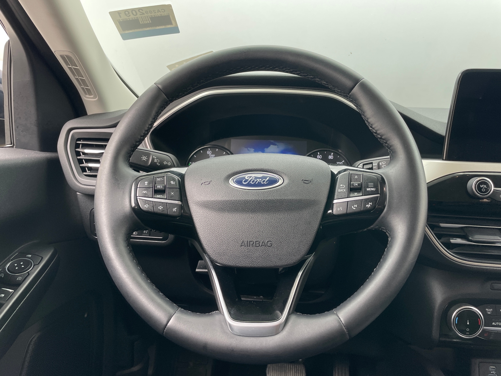 Thumbnail: 2022 Ford Escape - 4