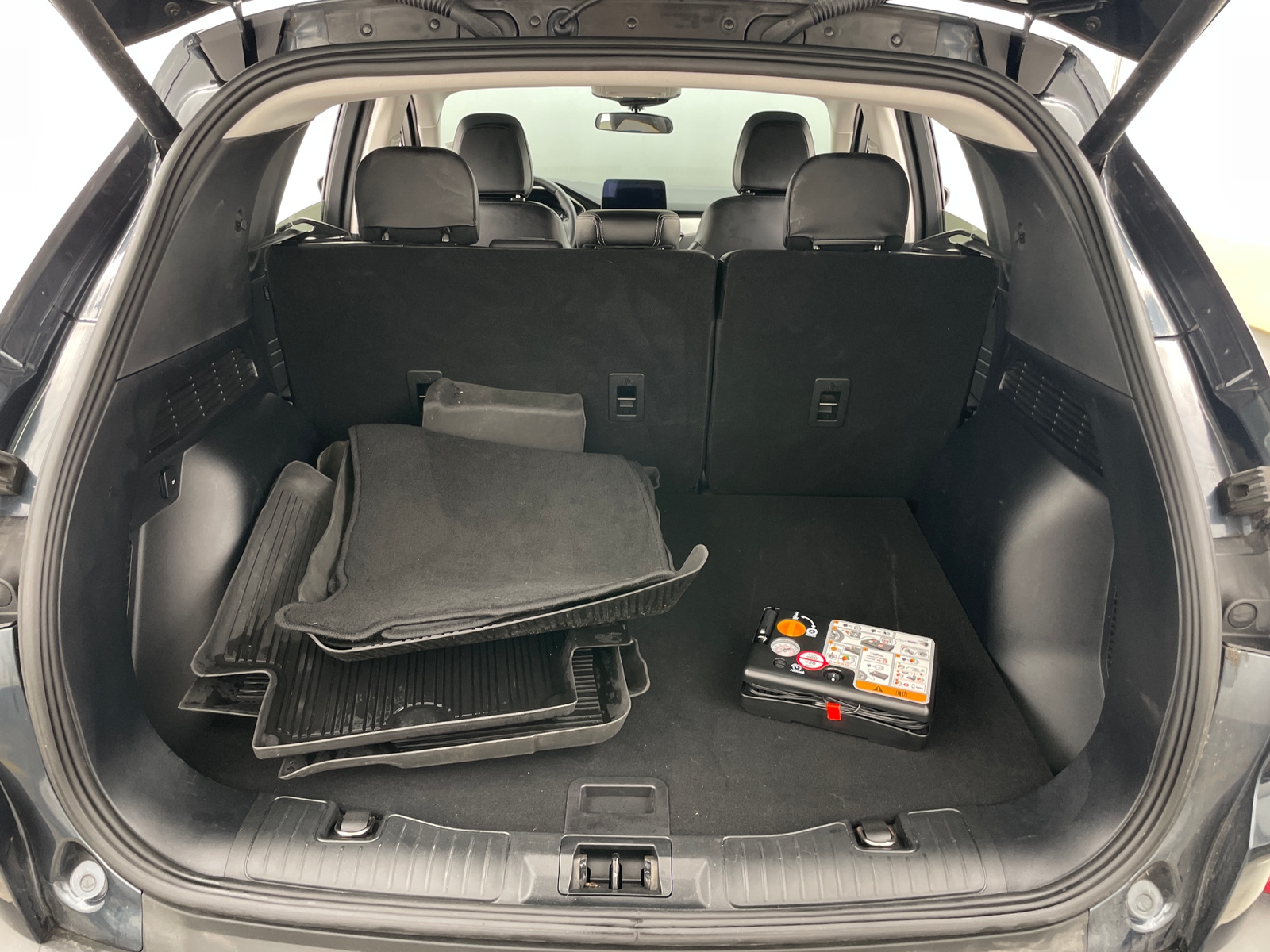 Thumbnail: 2022 Ford Escape - 6