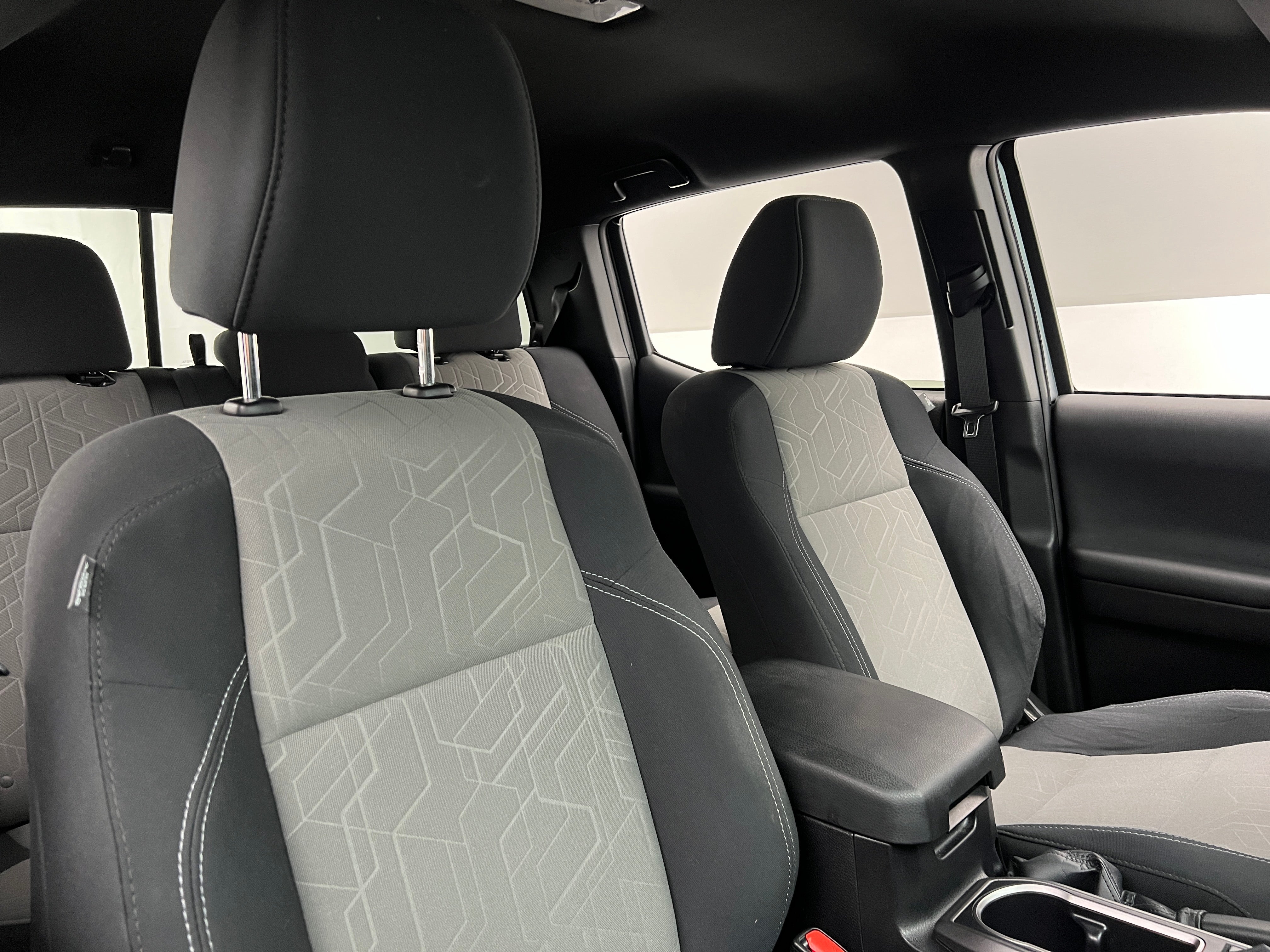2023 Toyota Tacoma TRD Sport 2