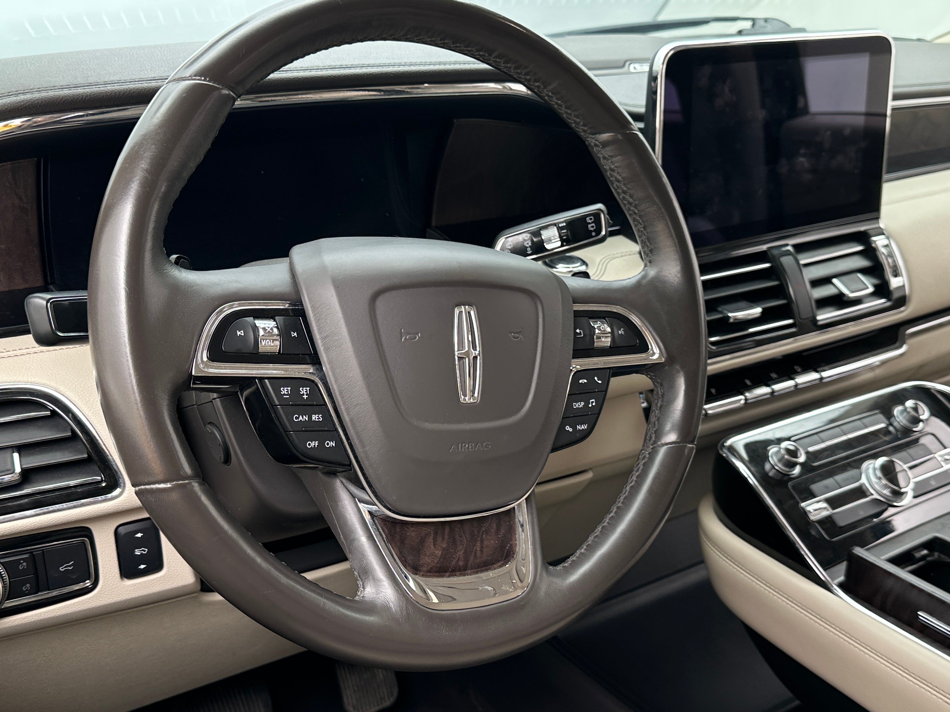 2018 Lincoln Navigator Premiere 4