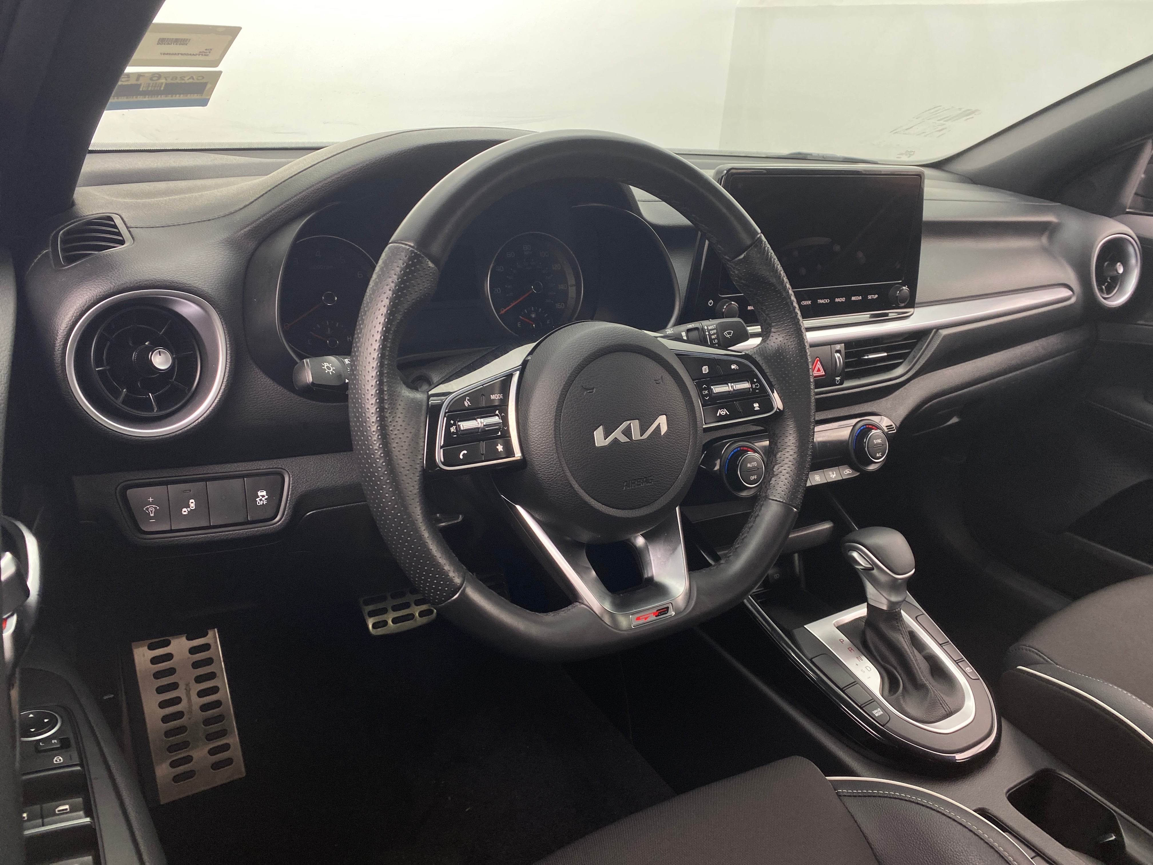 2023 Kia Forte GT-Line 3