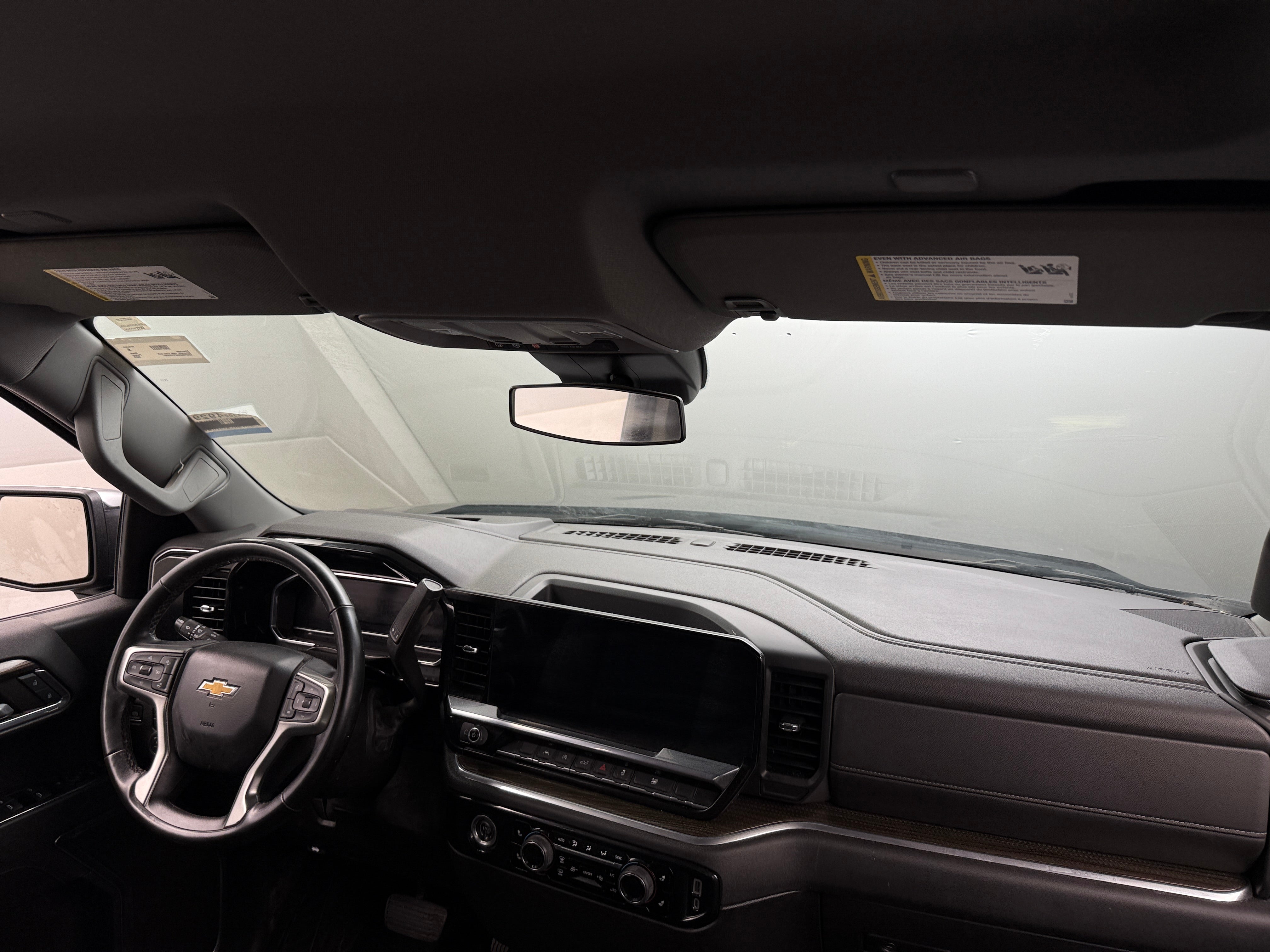 2023 Chevrolet Silverado 1500 LT 3