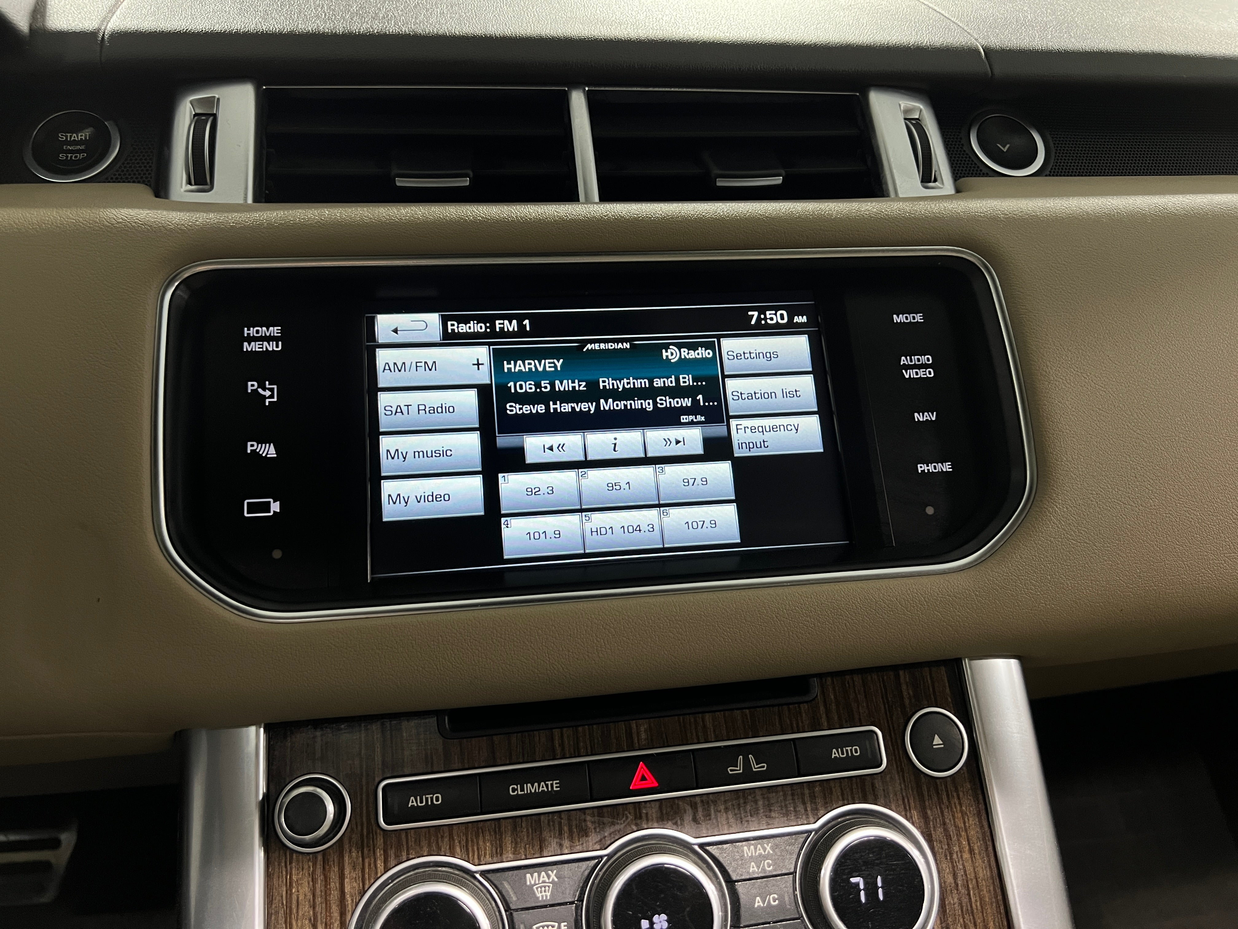 2014 Land Rover Range Rover Sport HSE 3