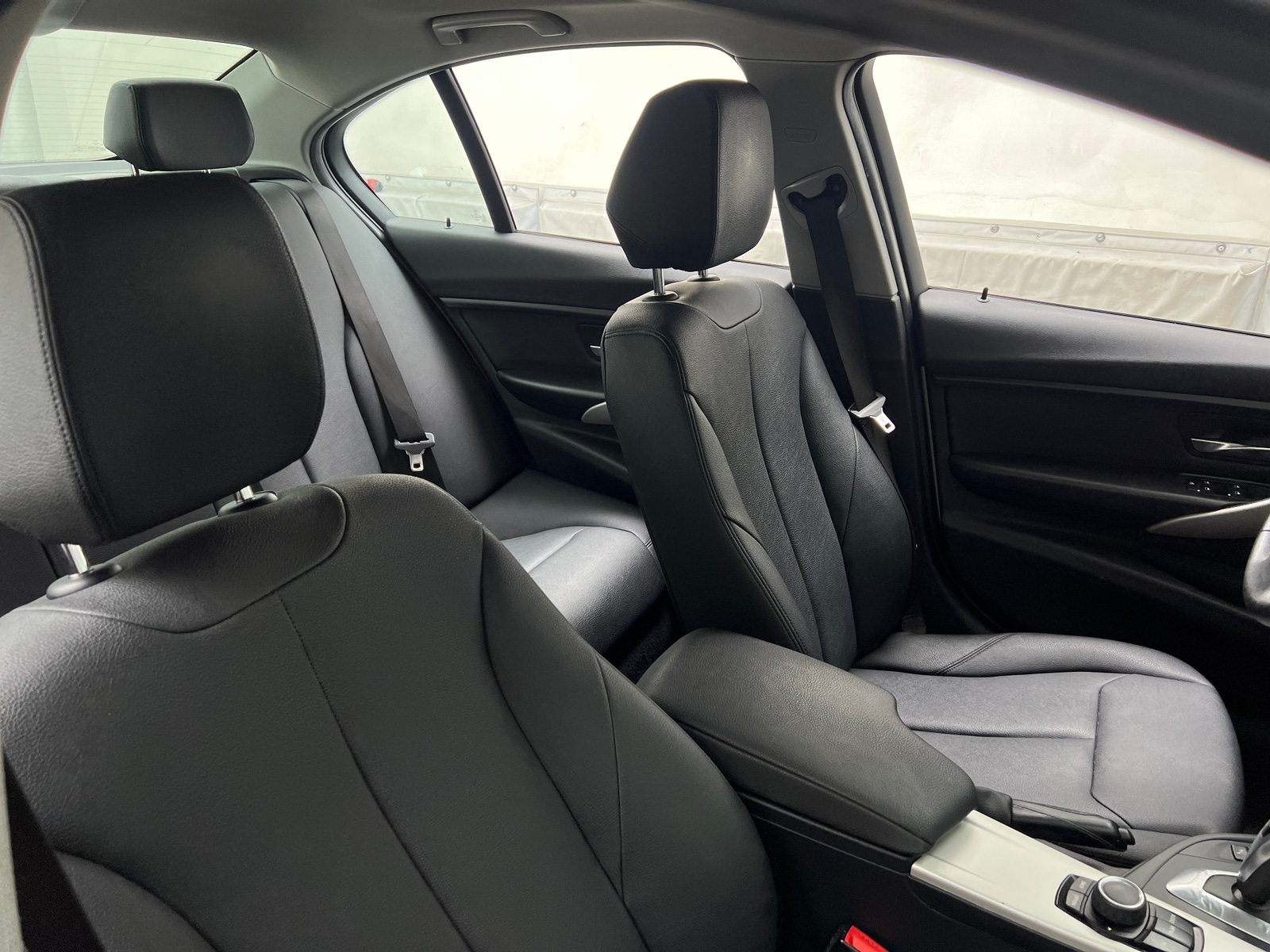 Thumbnail: 2017 BMW 3 Series - 2