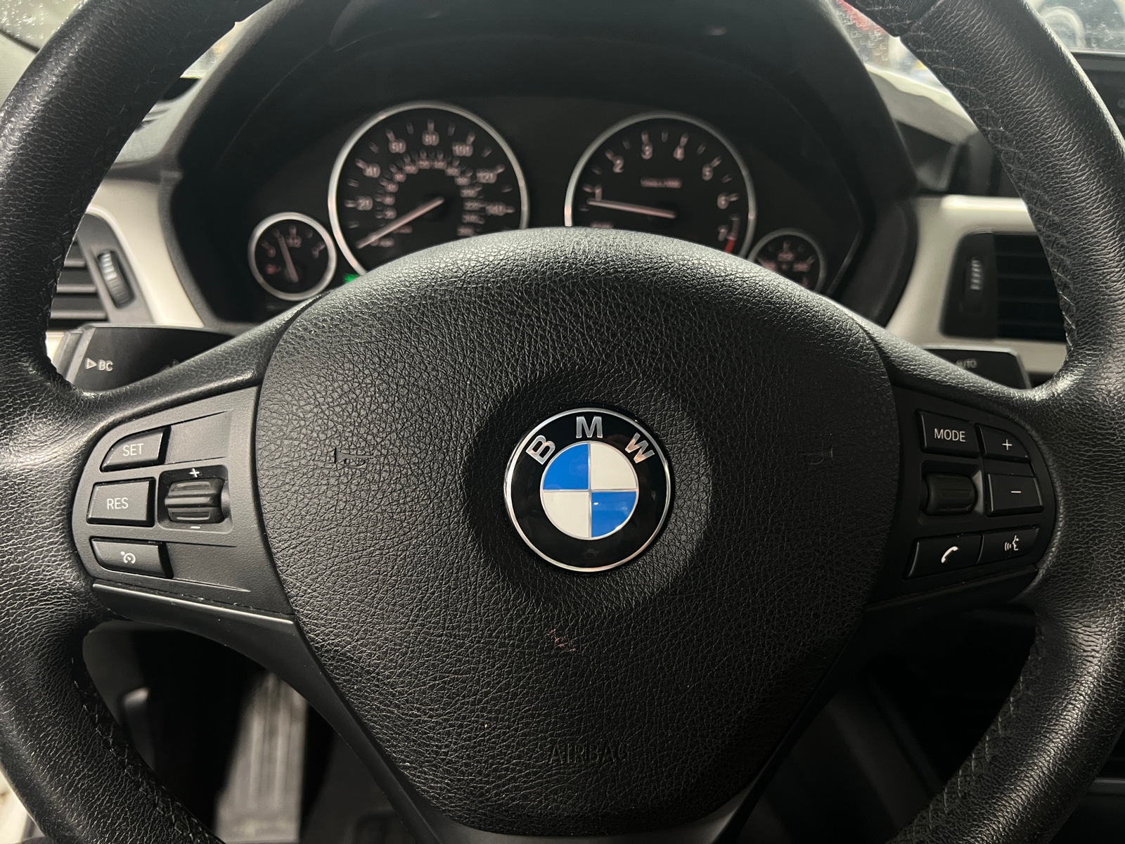 Thumbnail: 2017 BMW 3 Series - 5