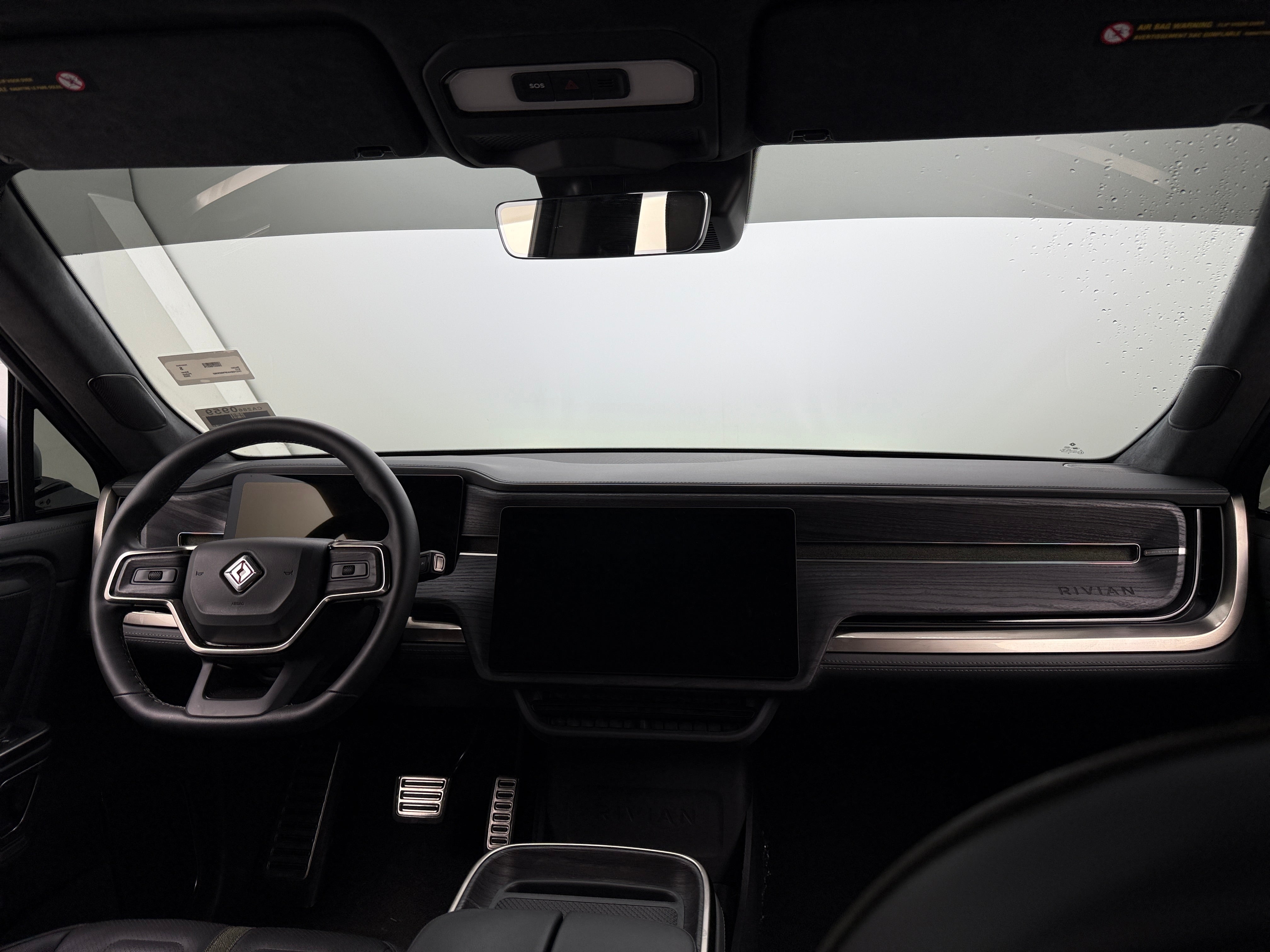 2023 Rivian R1T Adventure 2