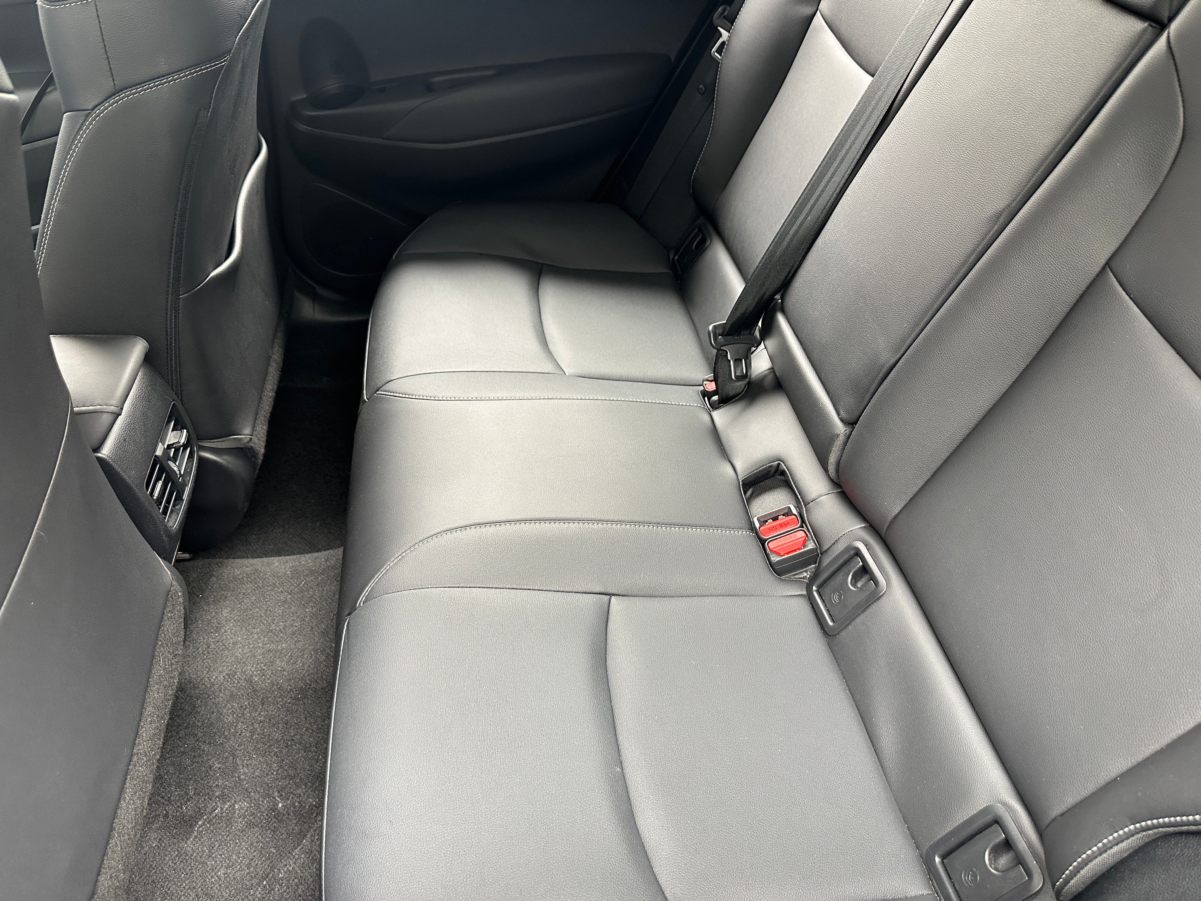 2023 Toyota Corolla Cross XLE 6