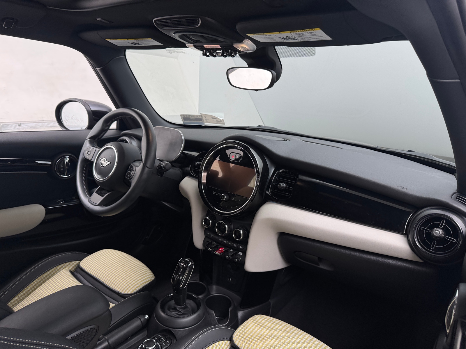 Thumbnail: 2022 MINI Cooper Hardtop - 2