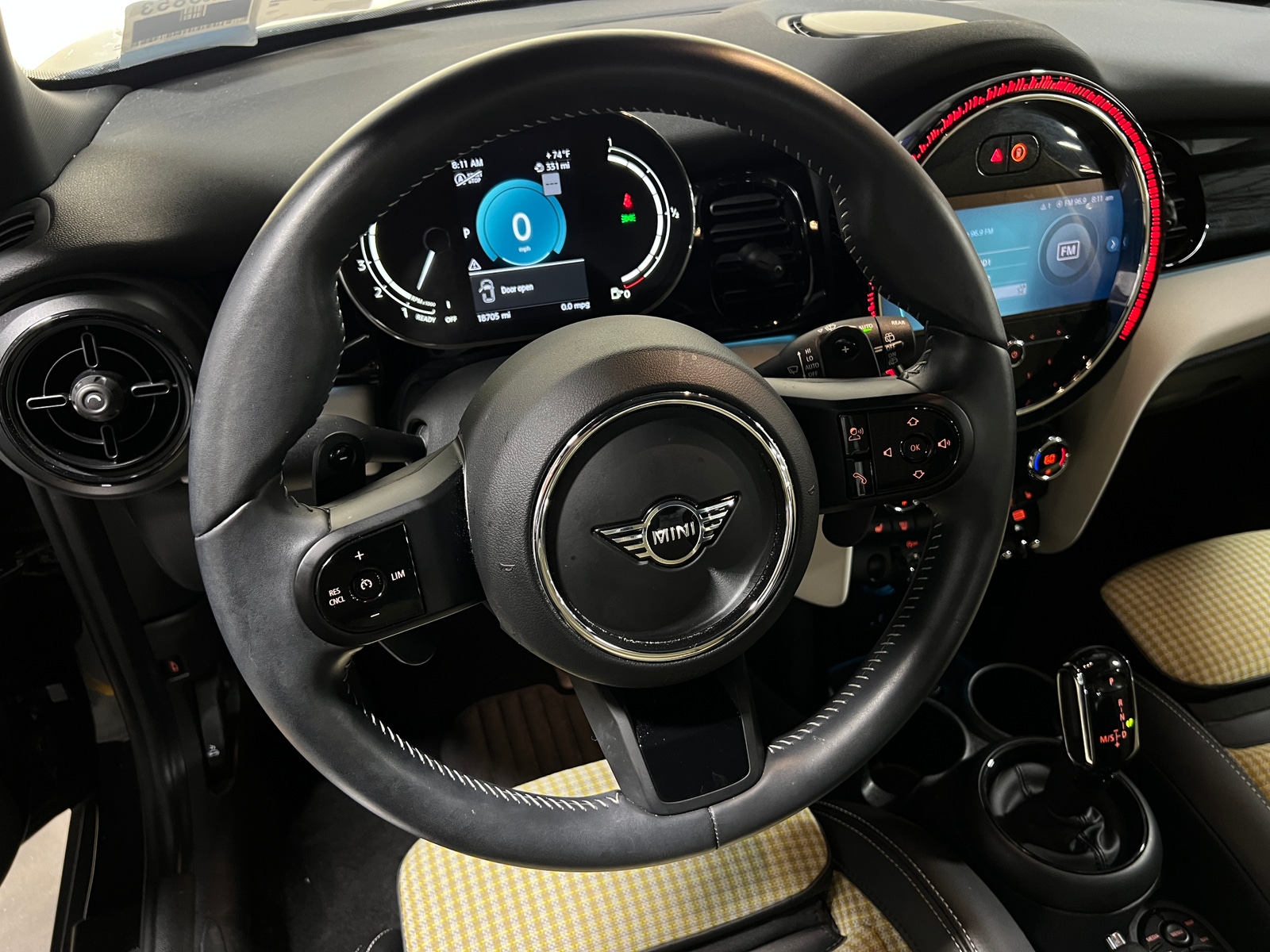 Thumbnail: 2022 MINI Cooper Hardtop - 4