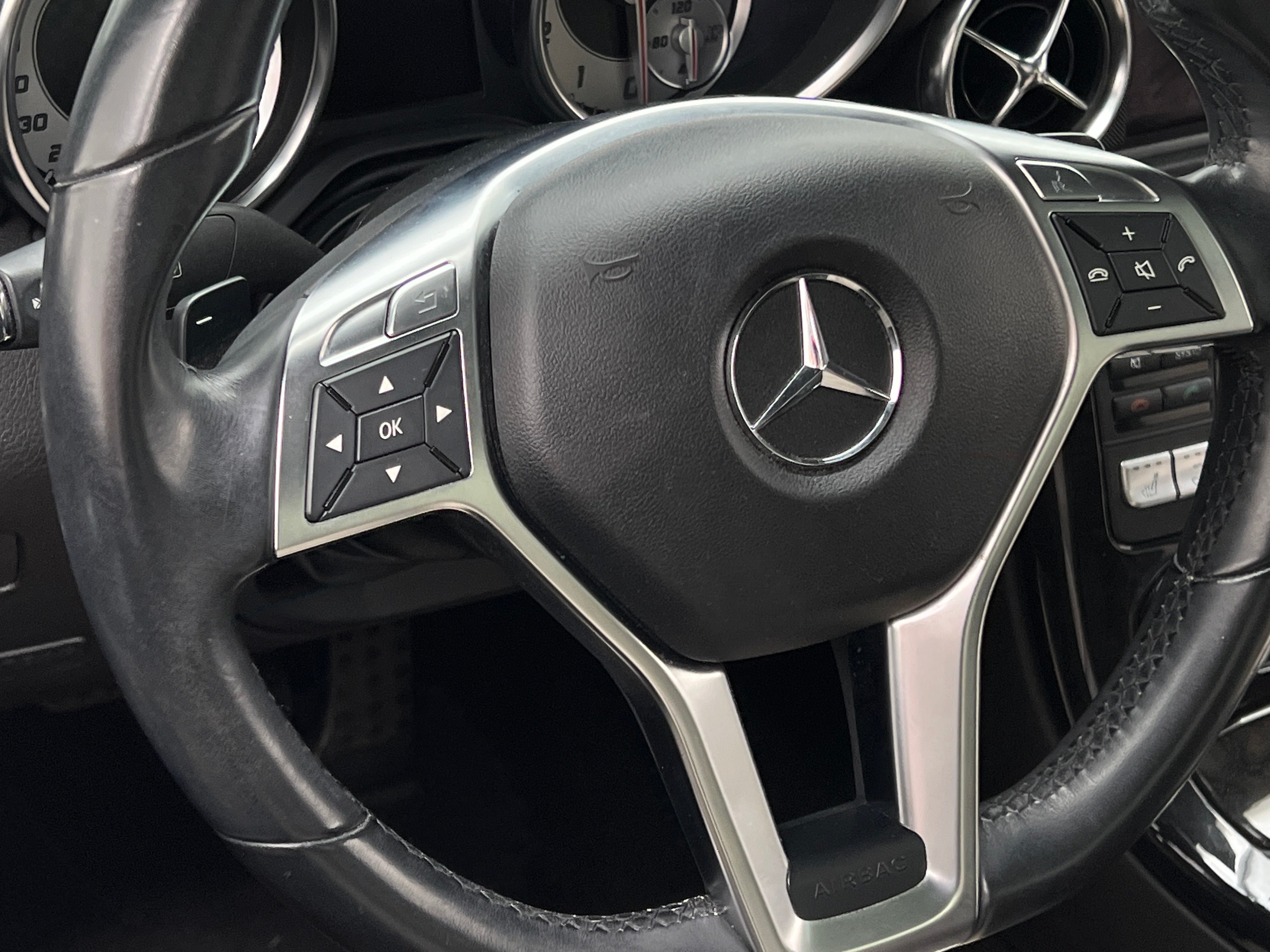 2014 Mercedes-Benz SLK 350 3