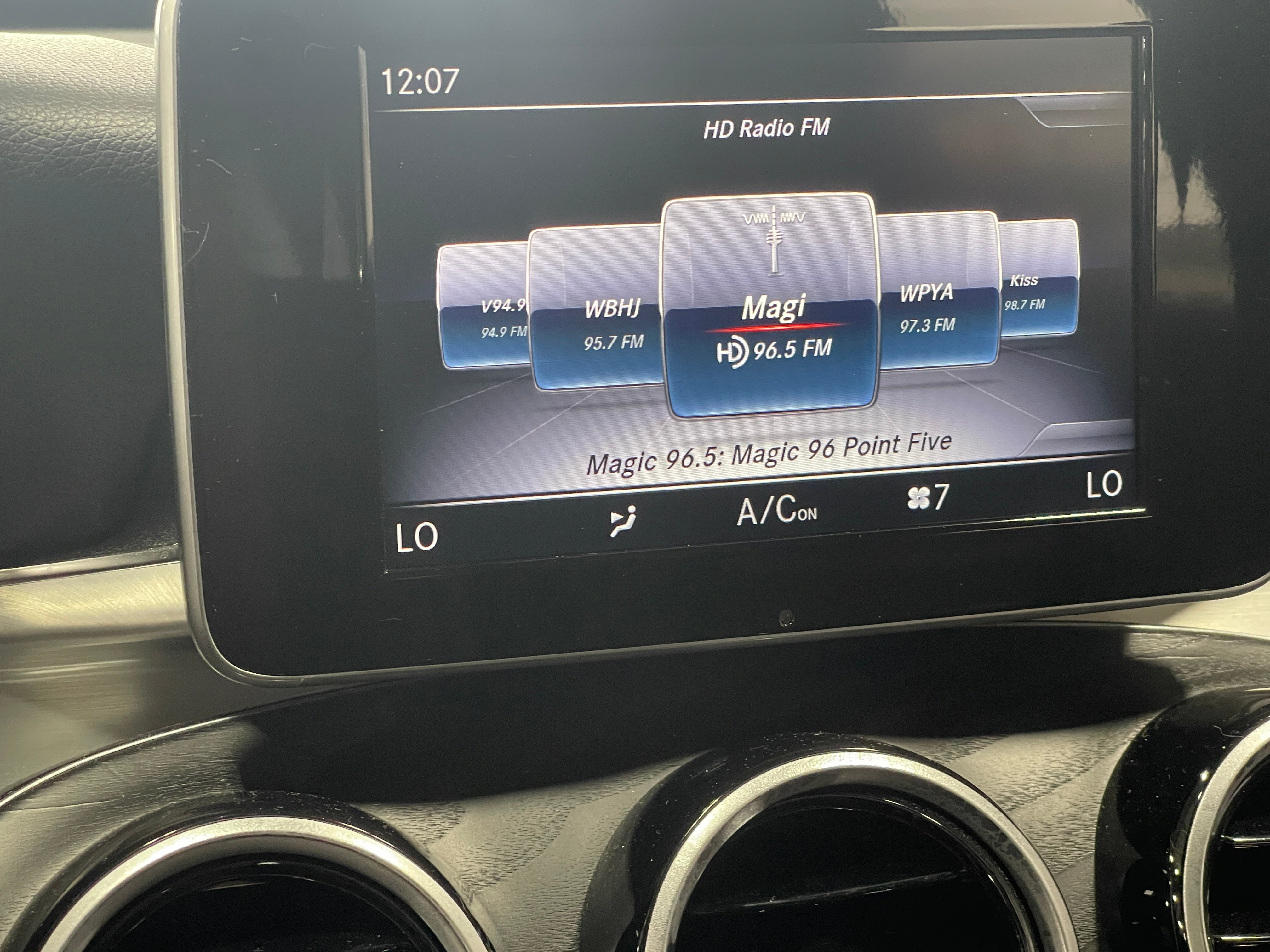 2019 Mercedes-Benz GLC 300 3