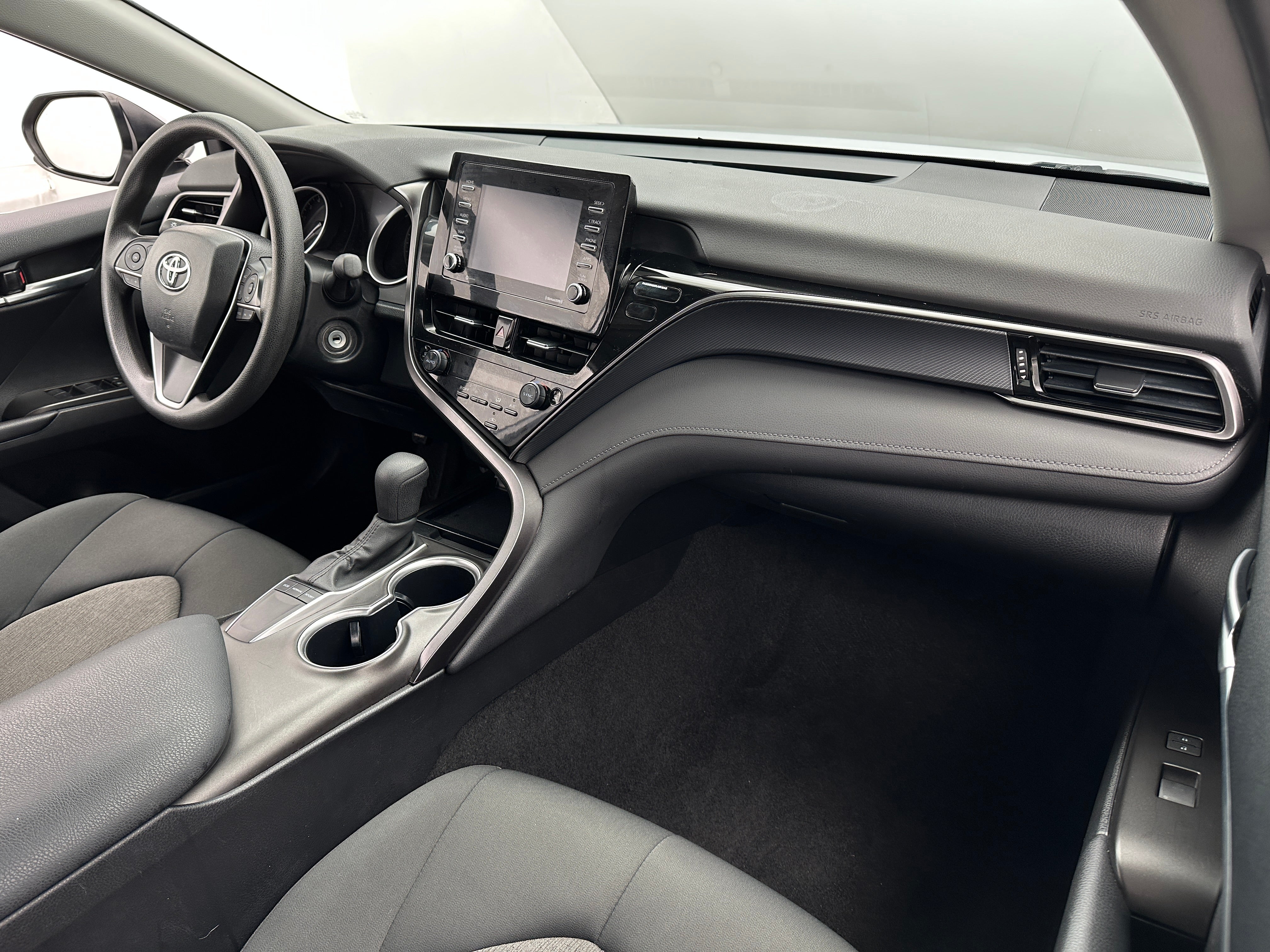 2024 Toyota Camry LE 3