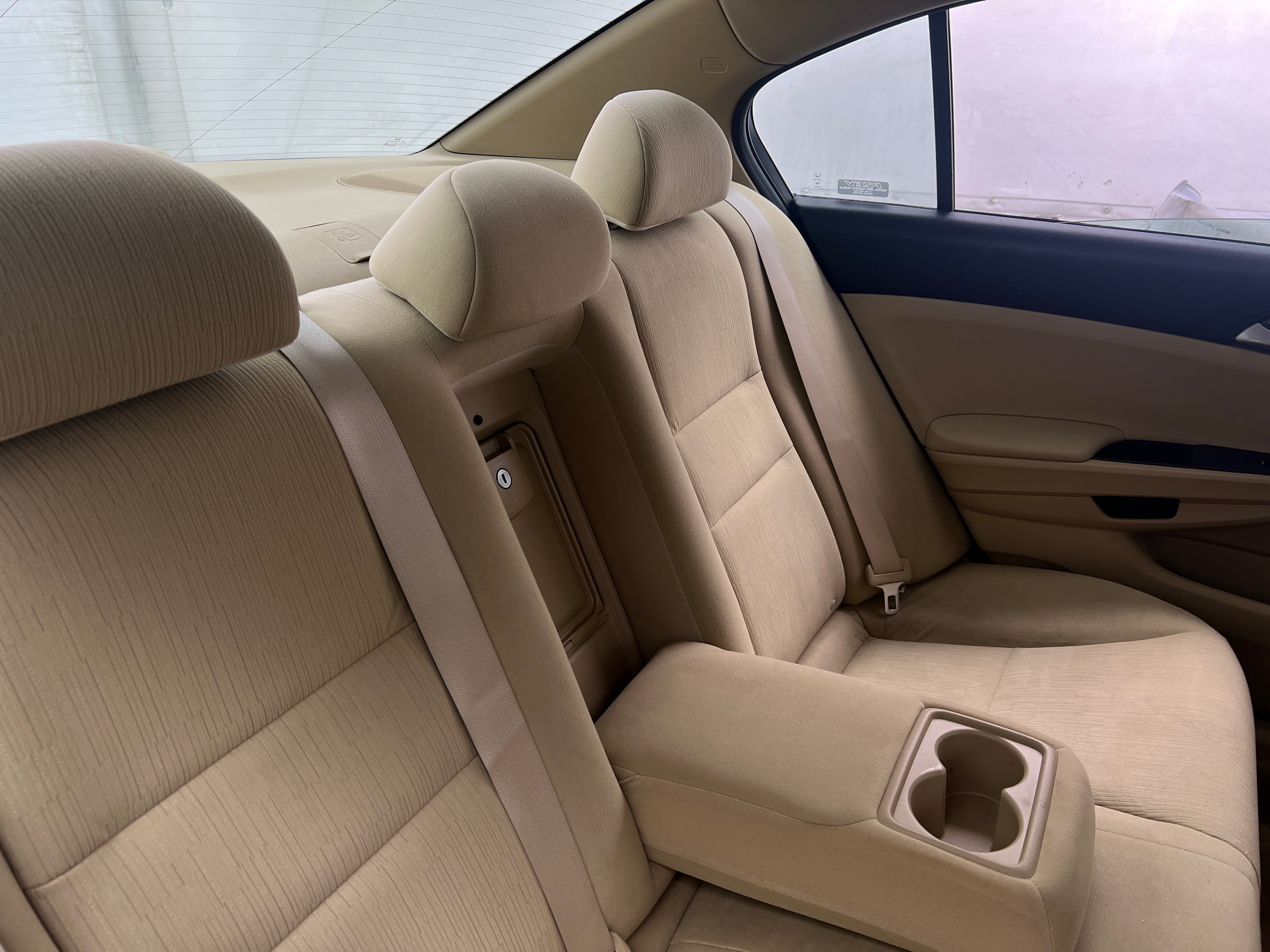 2011 Honda Accord LX-P 6