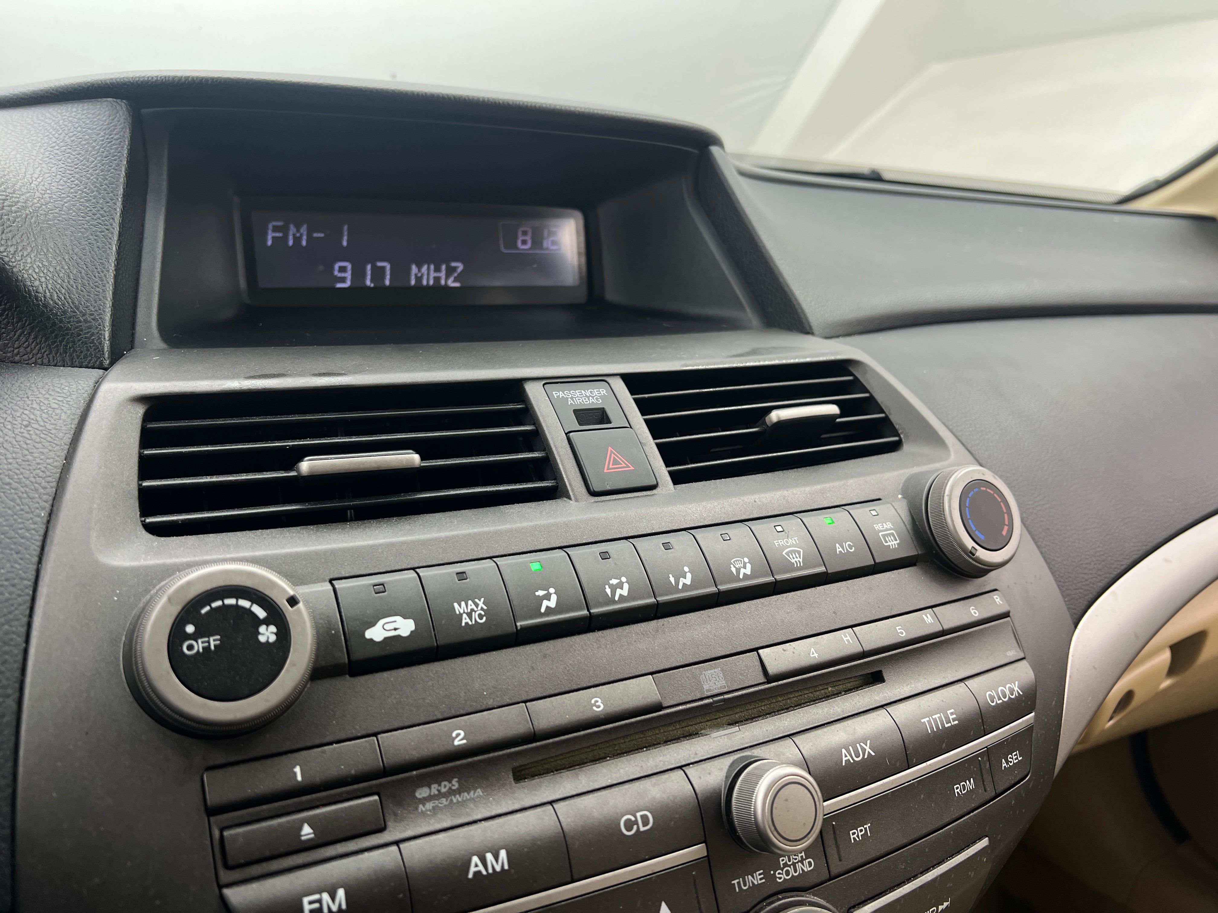 2011 Honda Accord LX-P 4