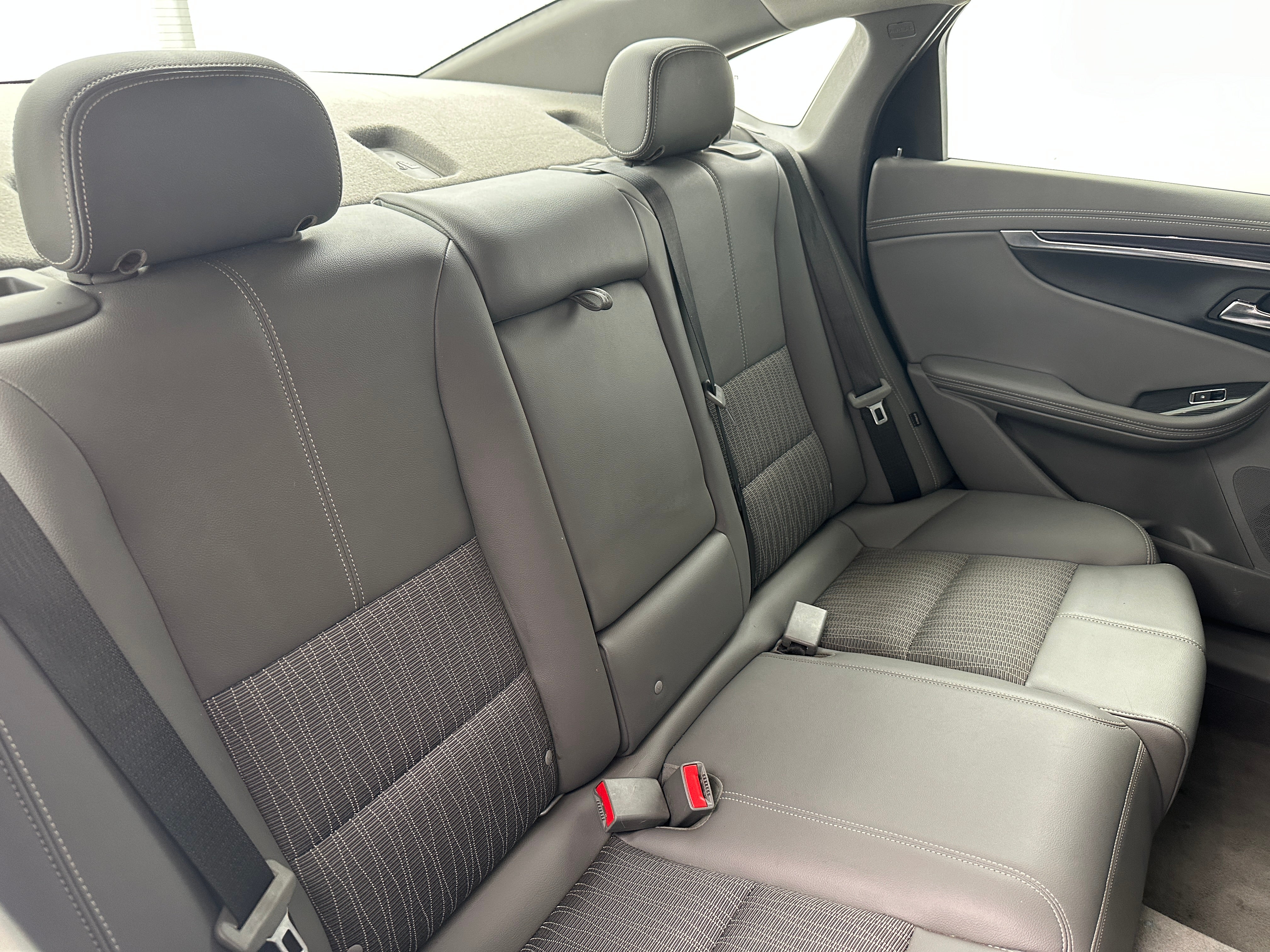 2016 Chevrolet Impala LT 5