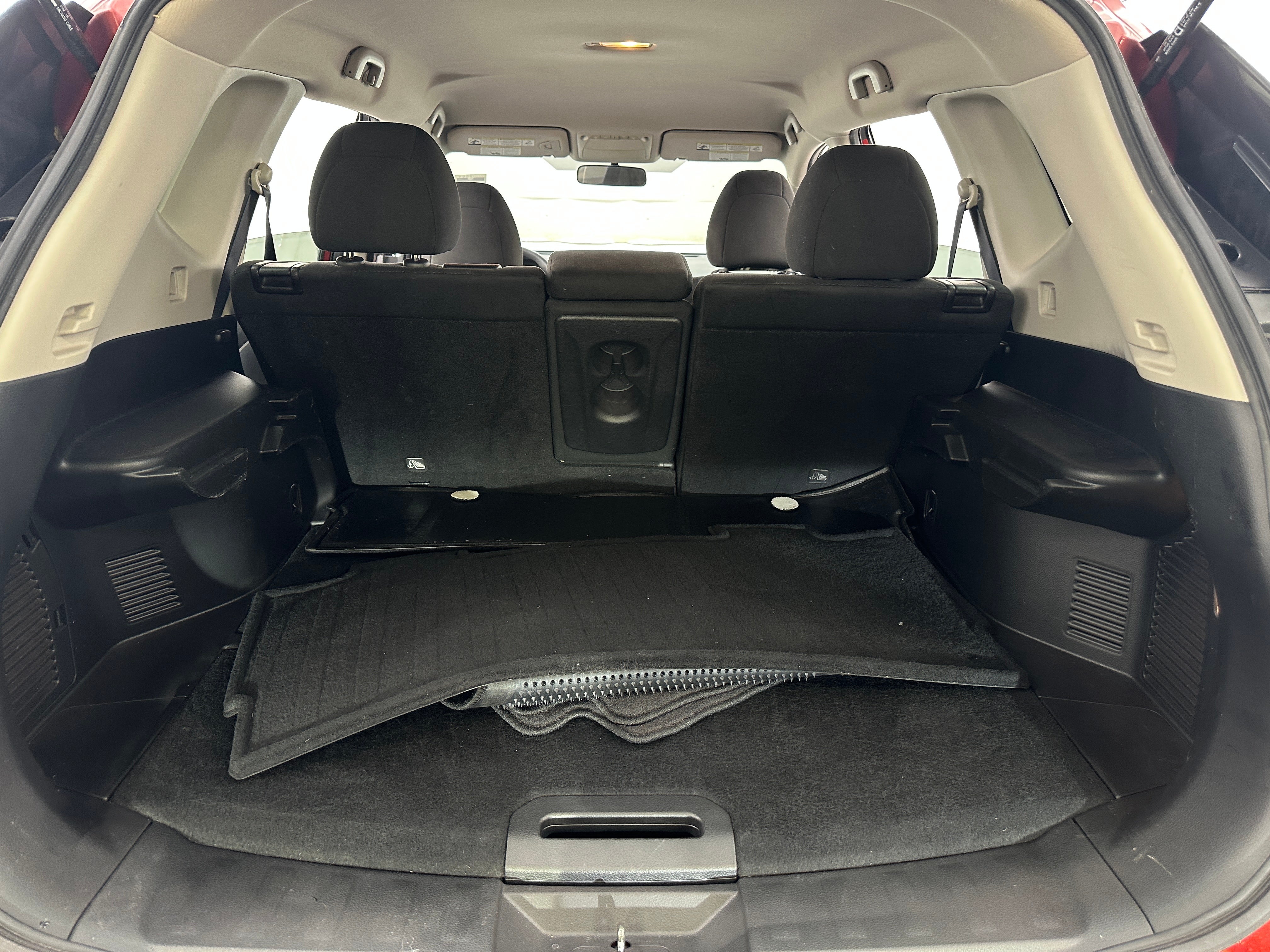 2015 Nissan Rogue SV 7