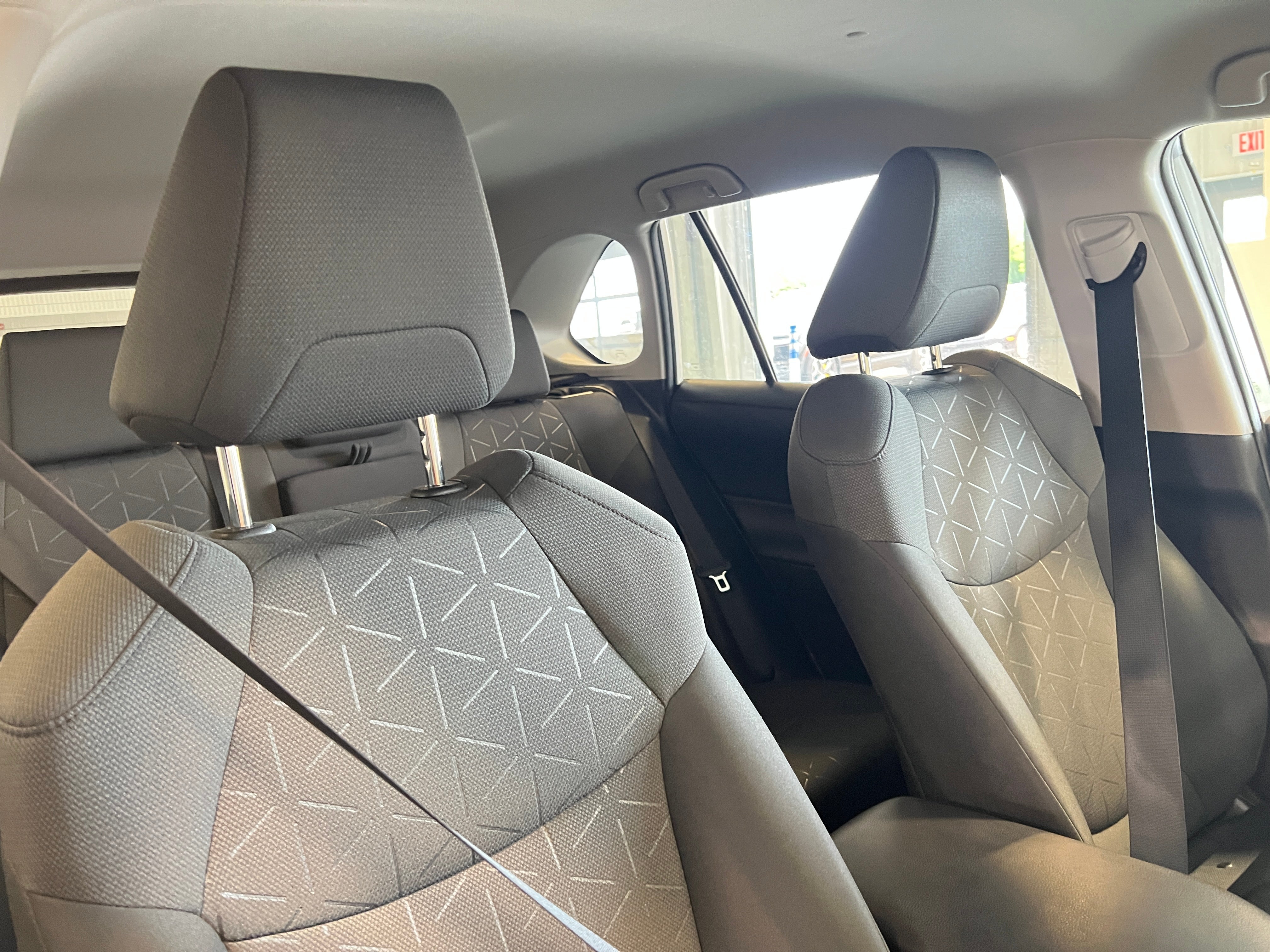 2022 Toyota RAV4 XLE 2