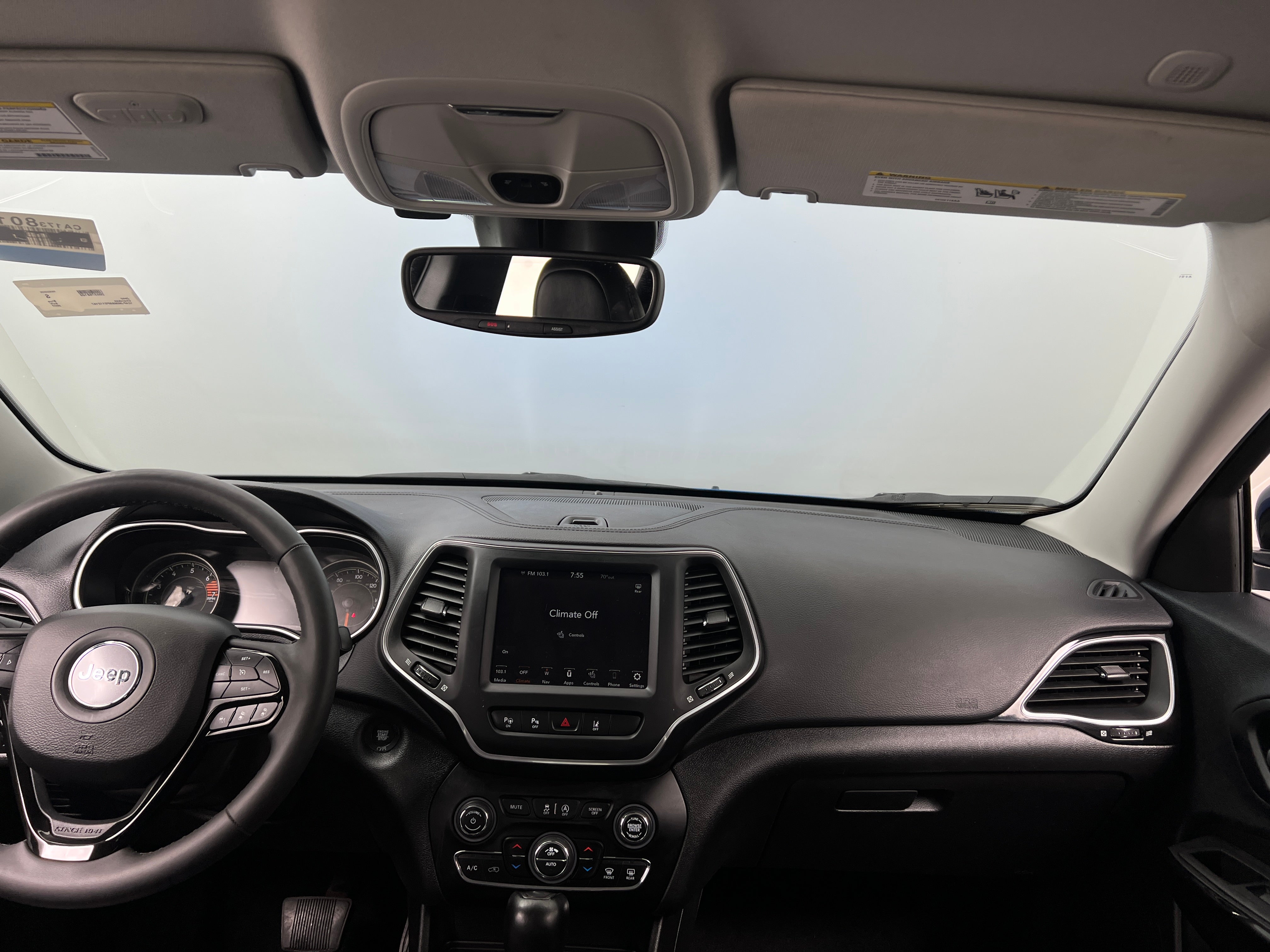 2023 Jeep Cherokee Altitude Lux 2