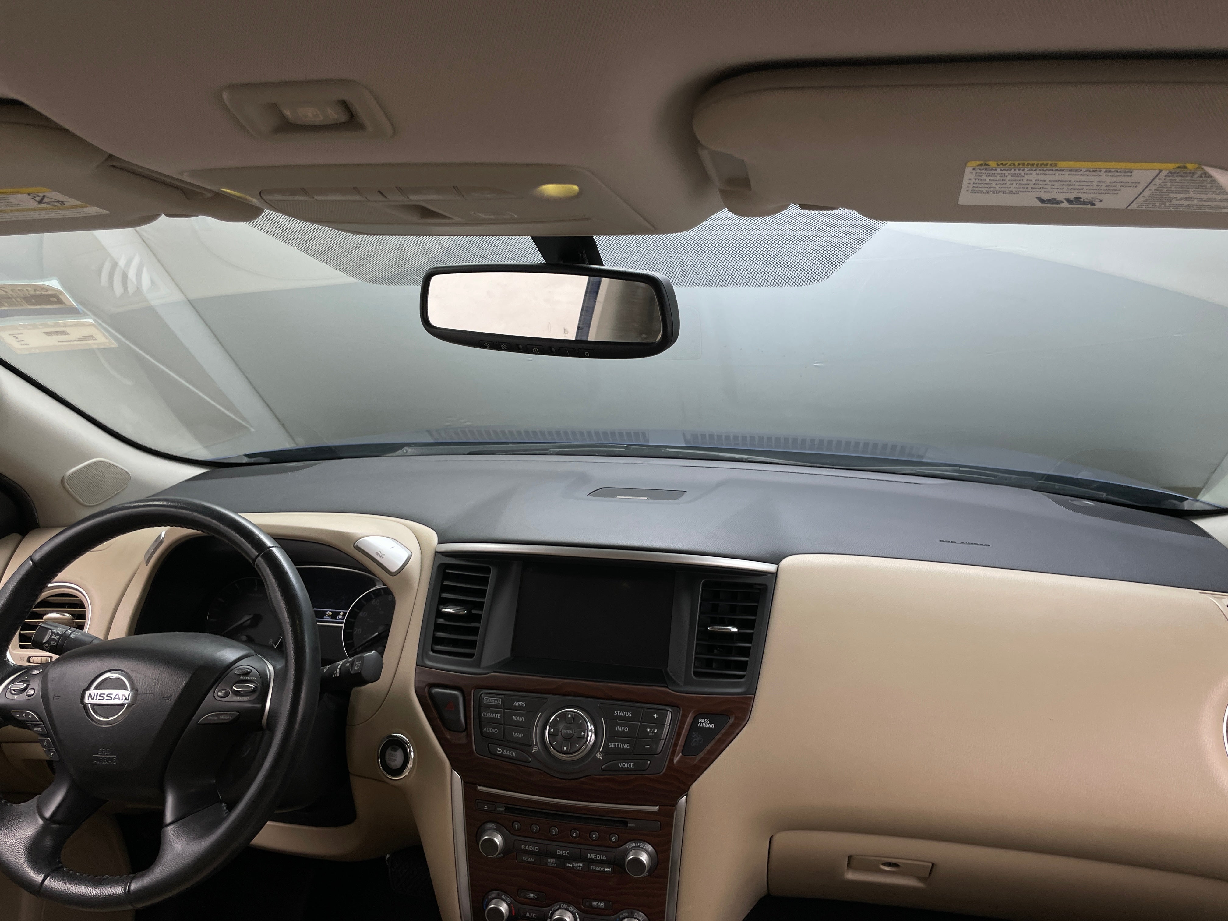 2017 Nissan Pathfinder Platinum 2