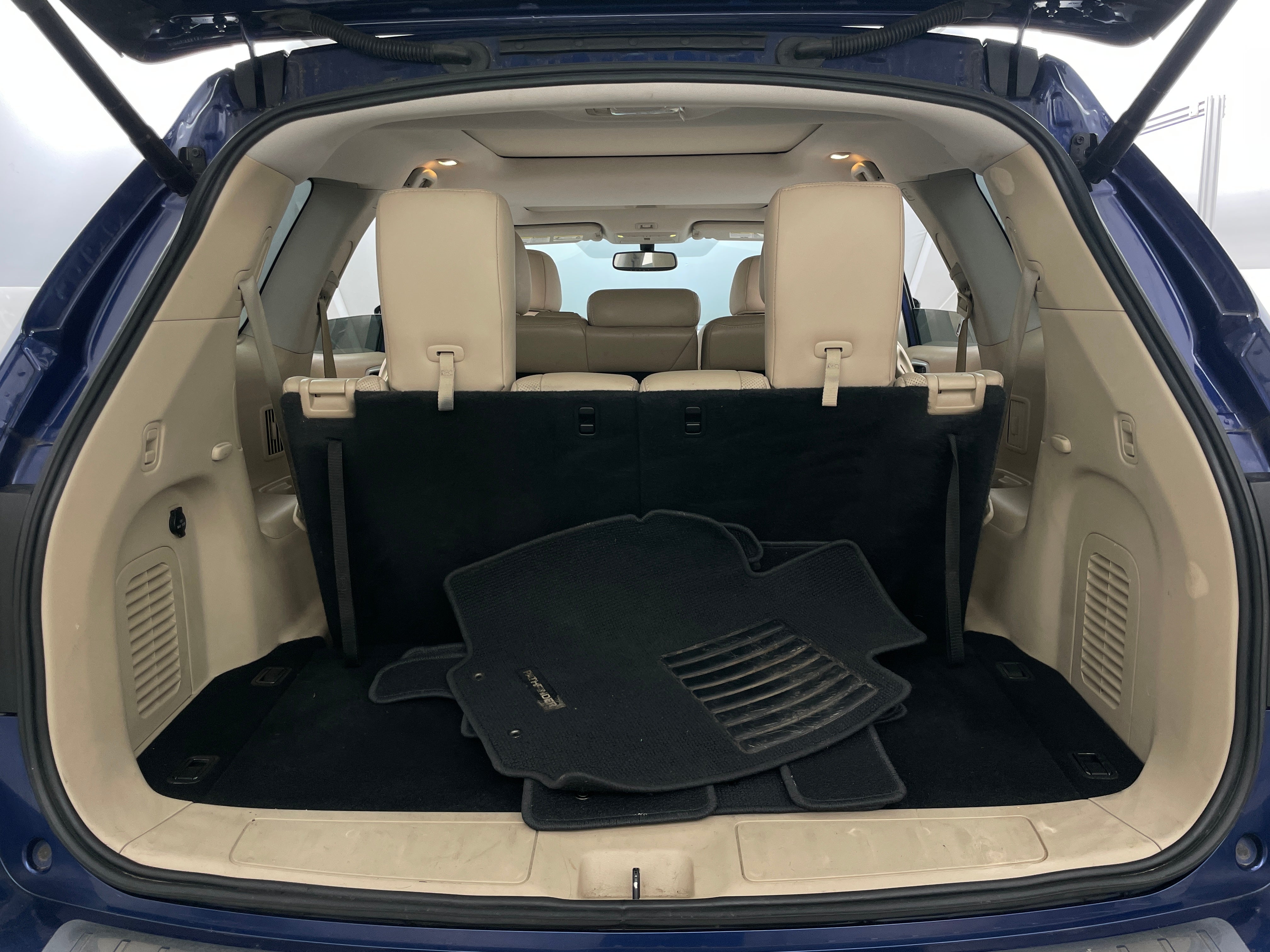 2017 Nissan Pathfinder Platinum 6