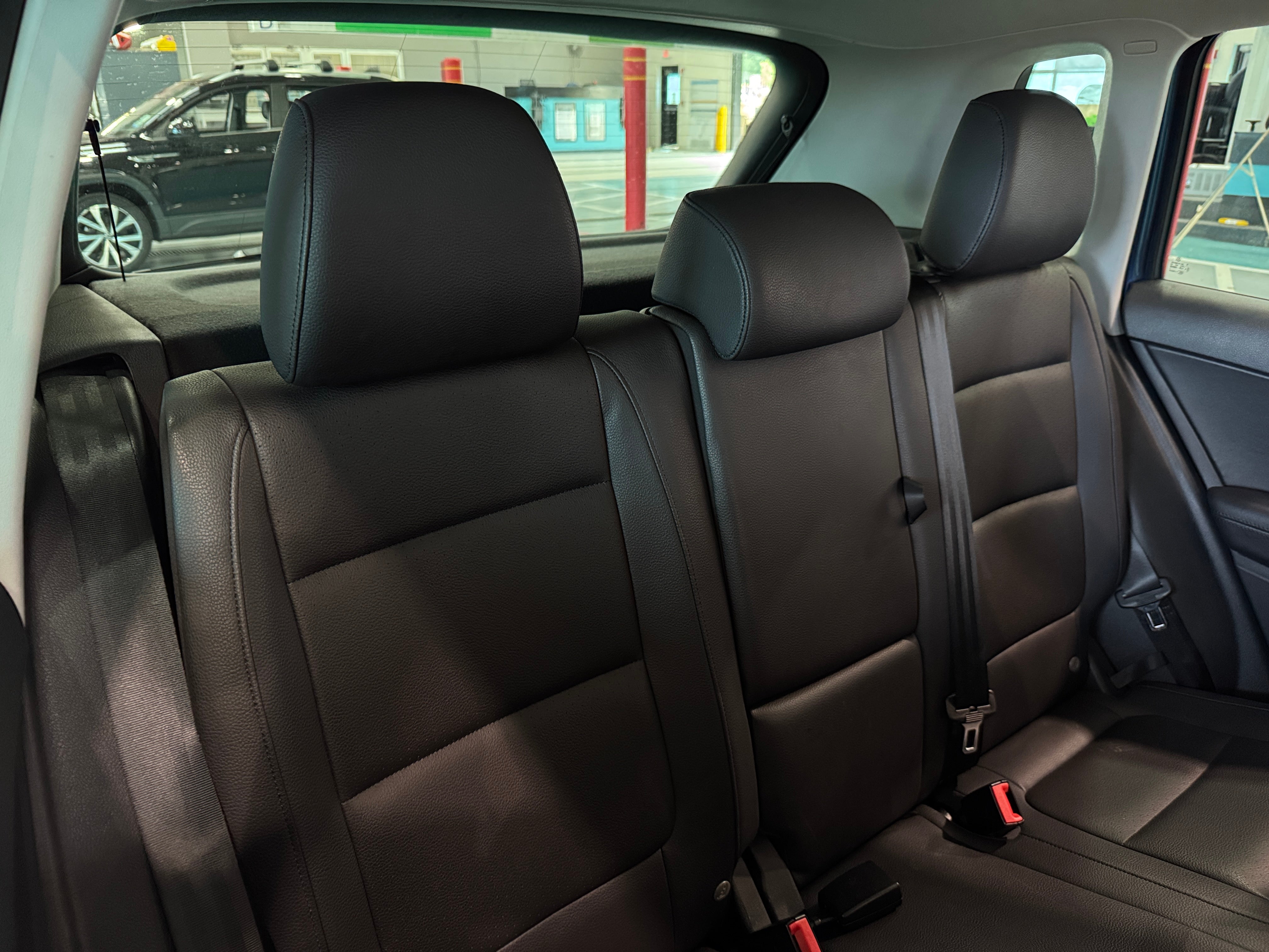 2017 Volkswagen Tiguan Wolfsburg Edition 5