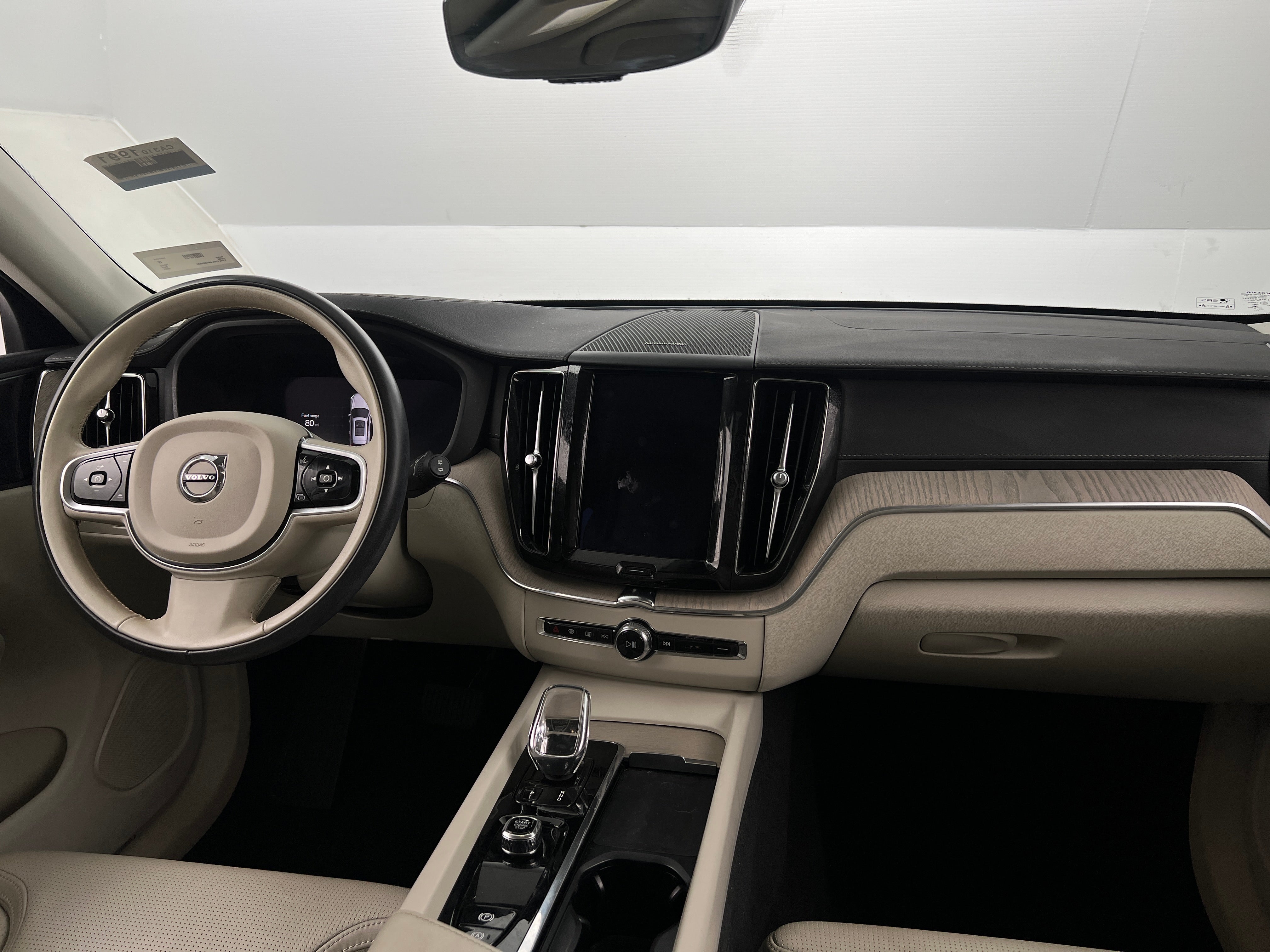 2022 Volvo XC60 B5 Inscription 2