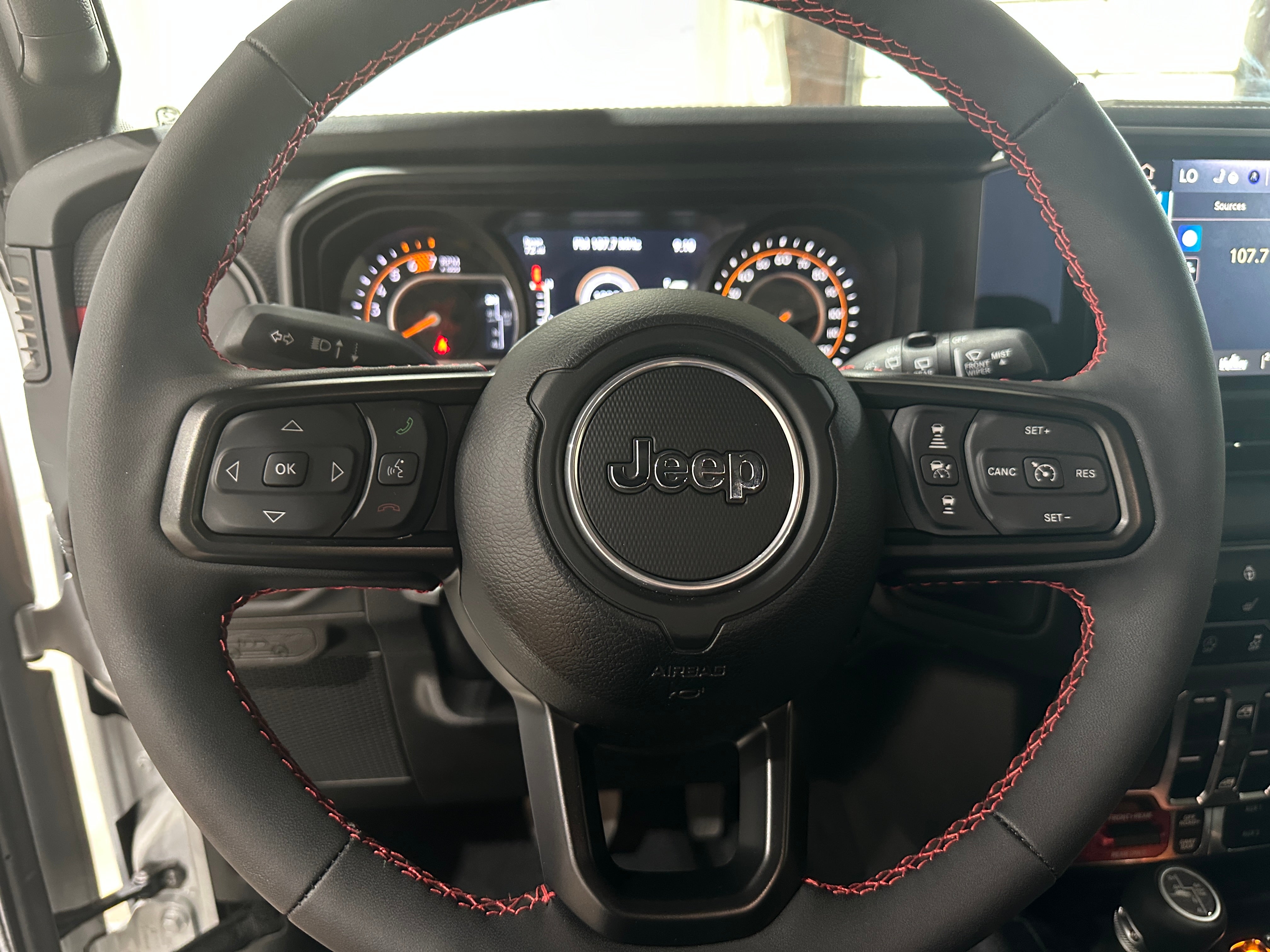 2024 Jeep Wrangler Rubicon 4