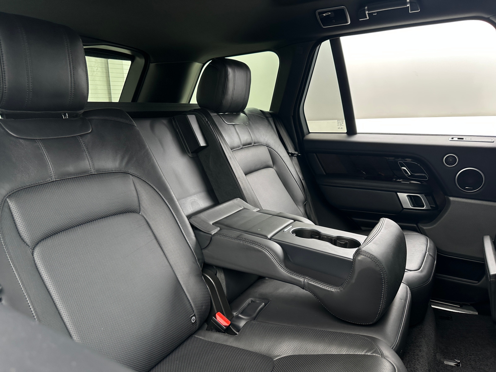 Thumbnail: 2018 Land Rover Range Rover - 5