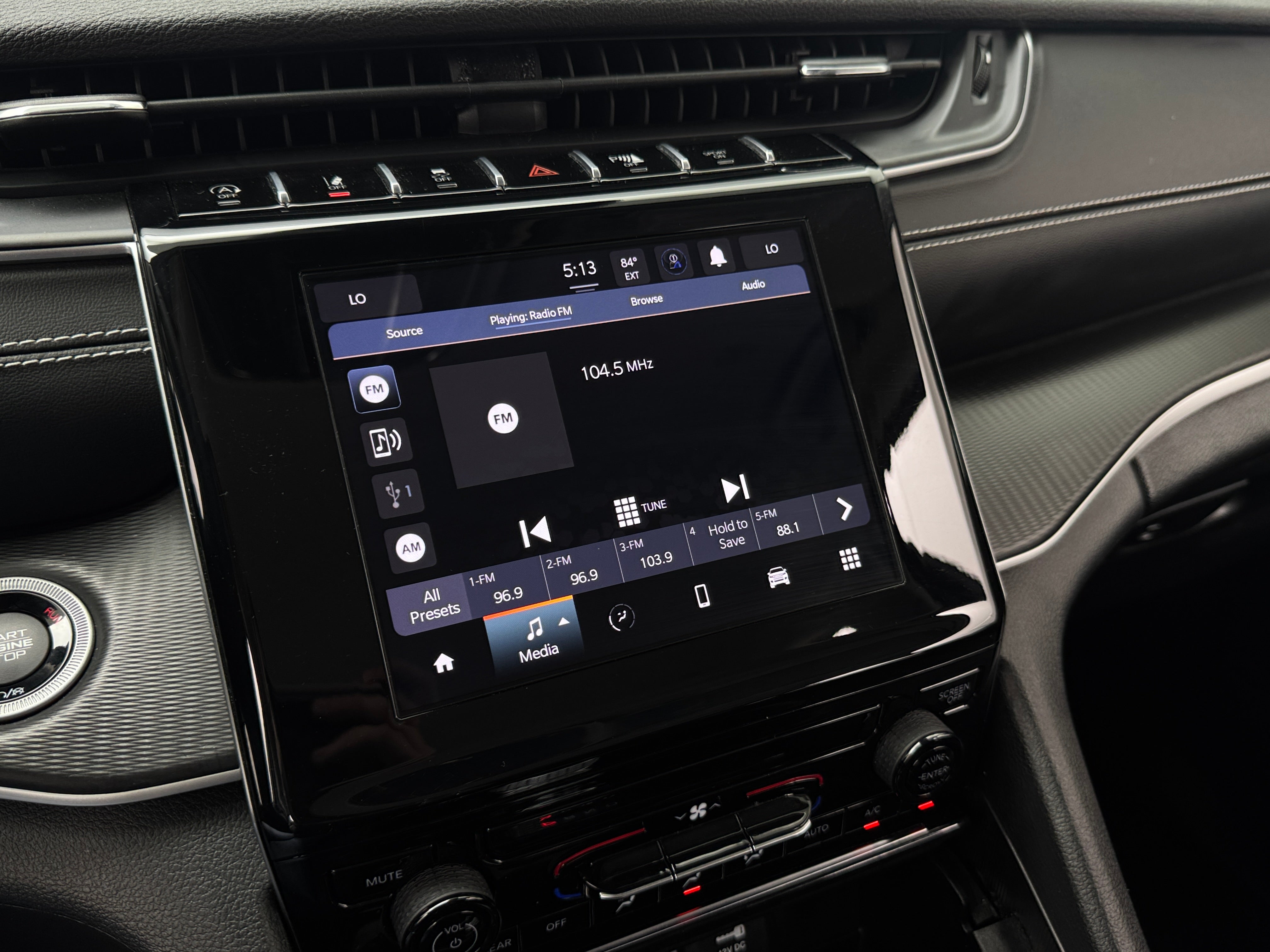 2023 Jeep Grand Cherokee L Laredo 4
