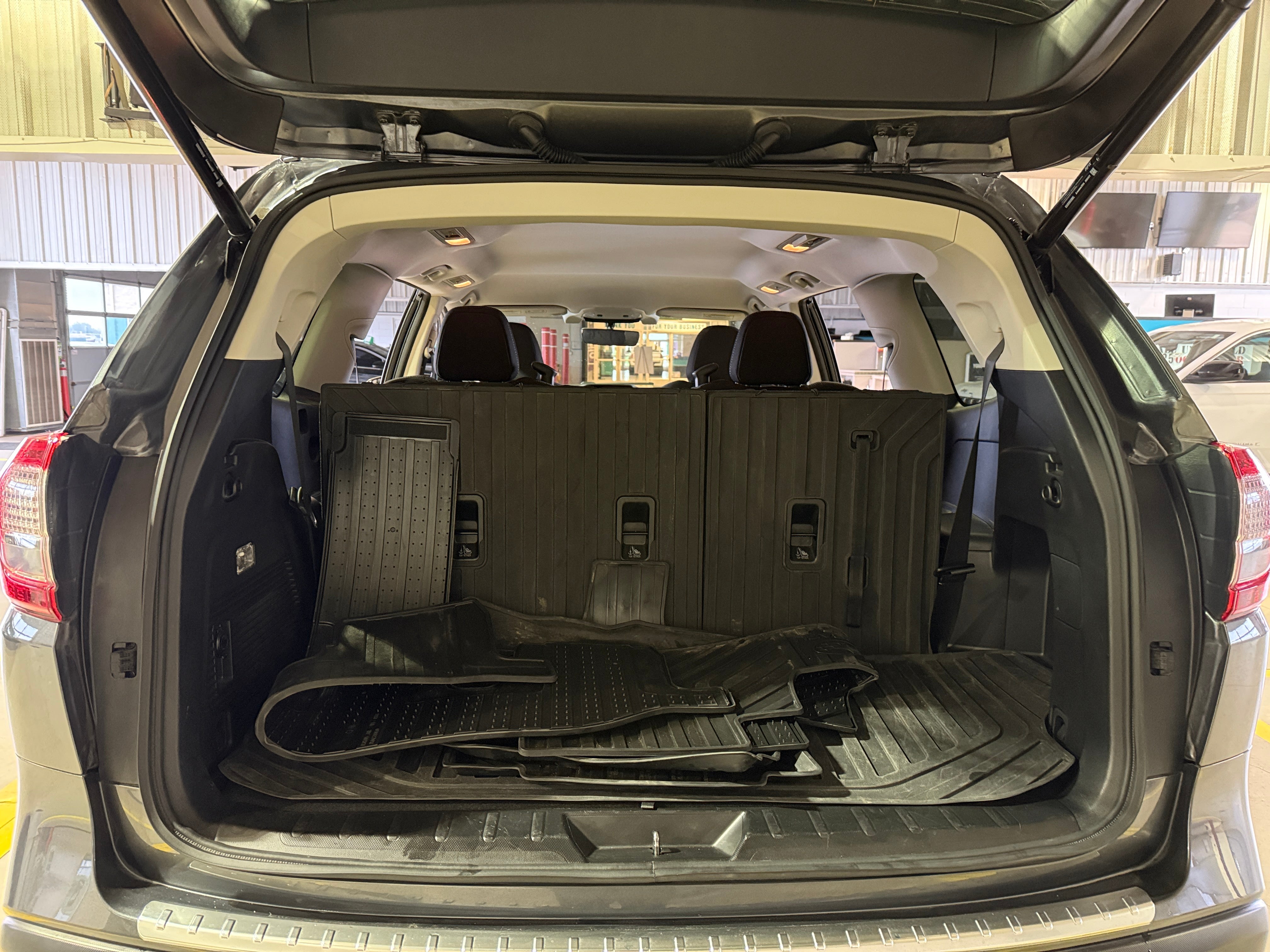 2022 Subaru Ascent Premium 7