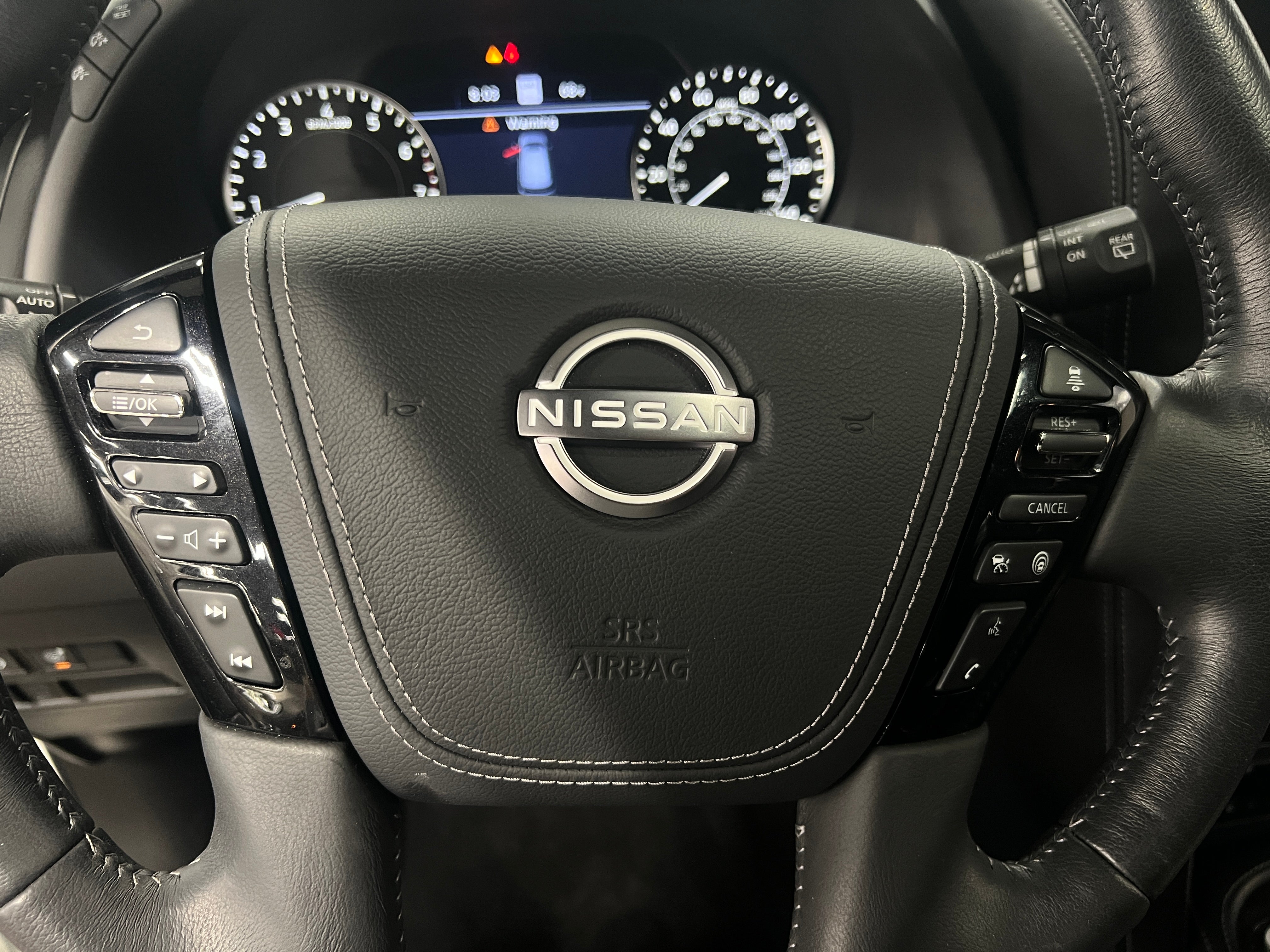 2023 Nissan Armada Platinum Edition 4