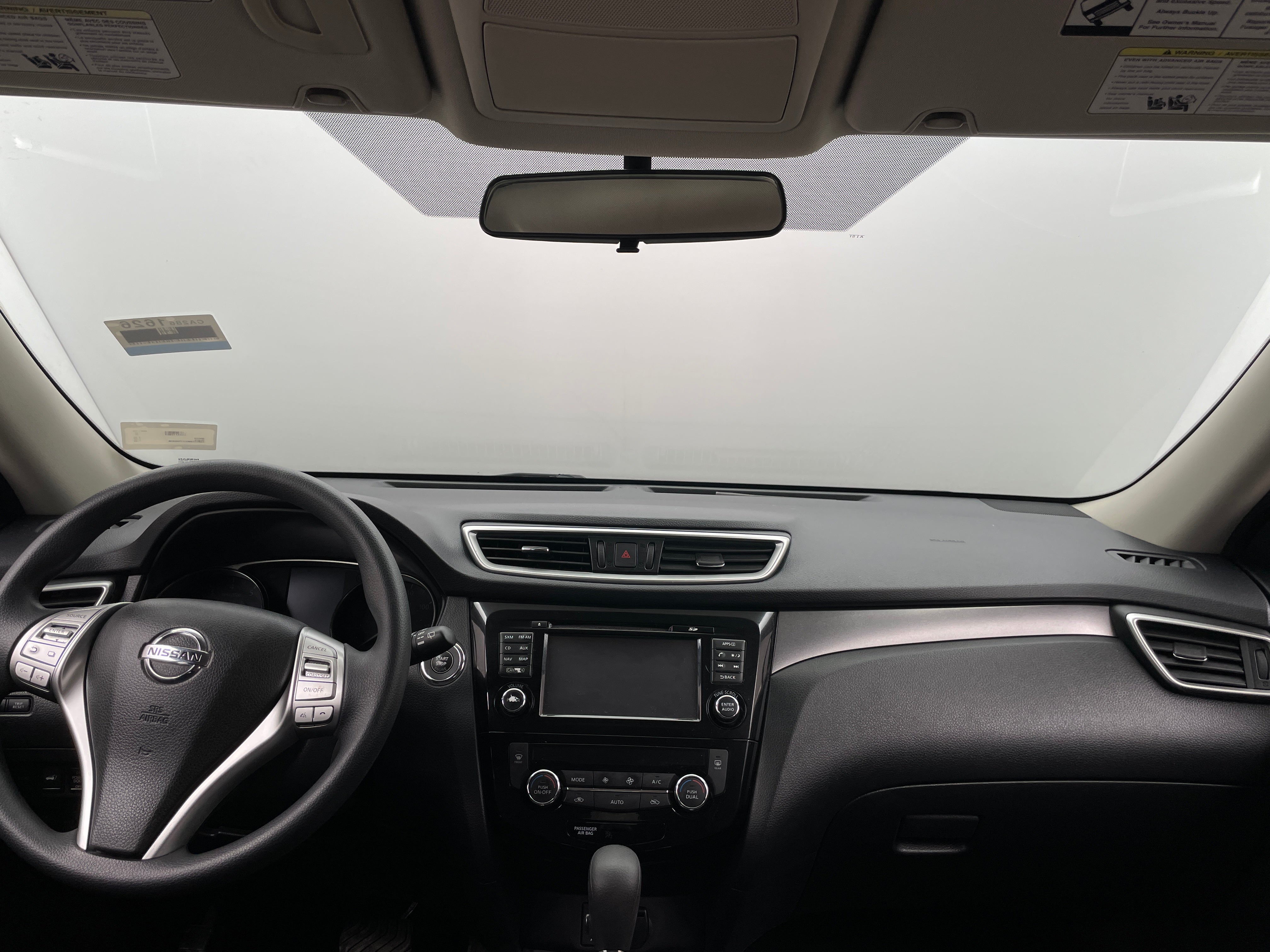2015 Nissan Rogue SV 3