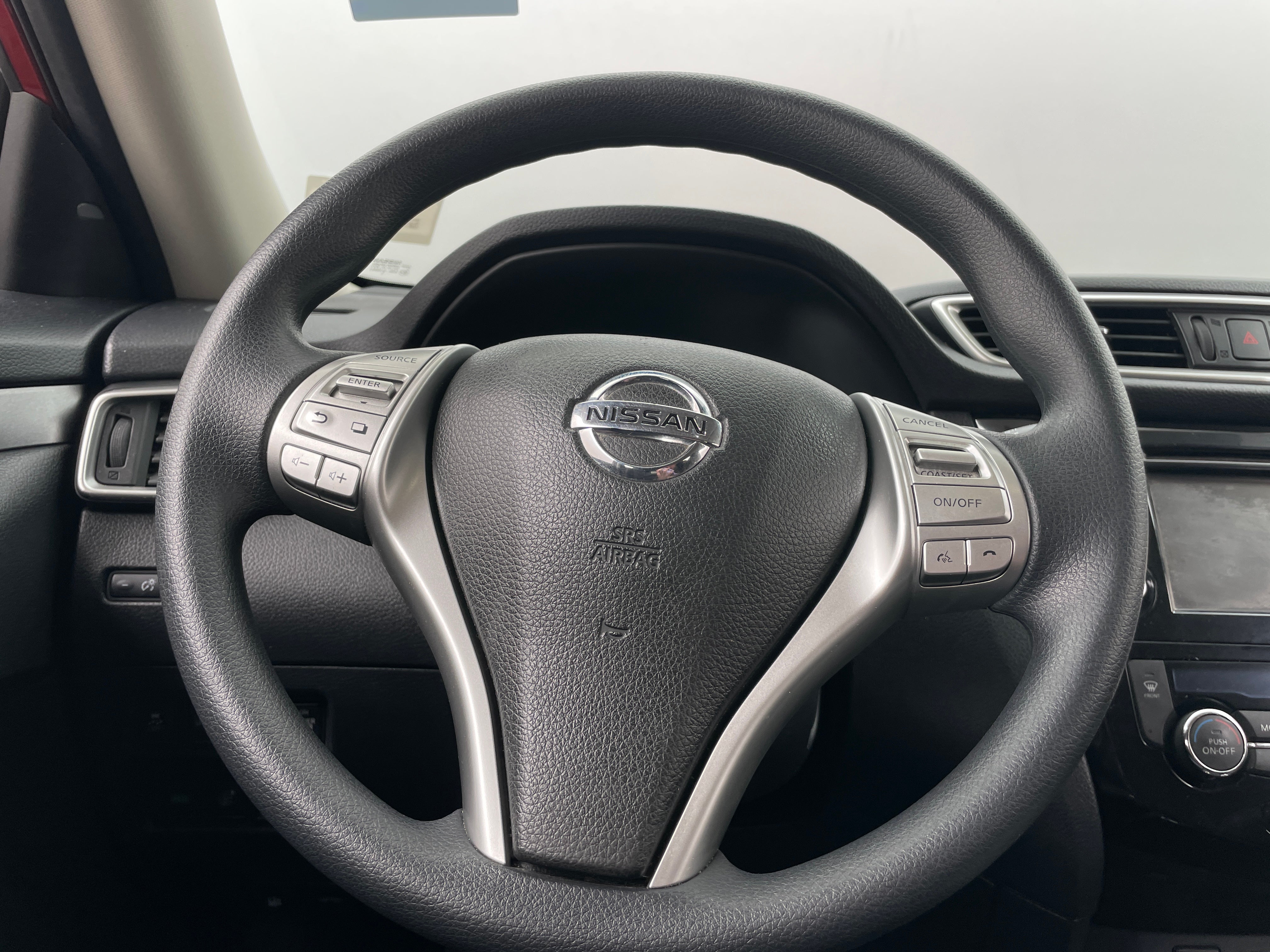 2015 Nissan Rogue SV 5