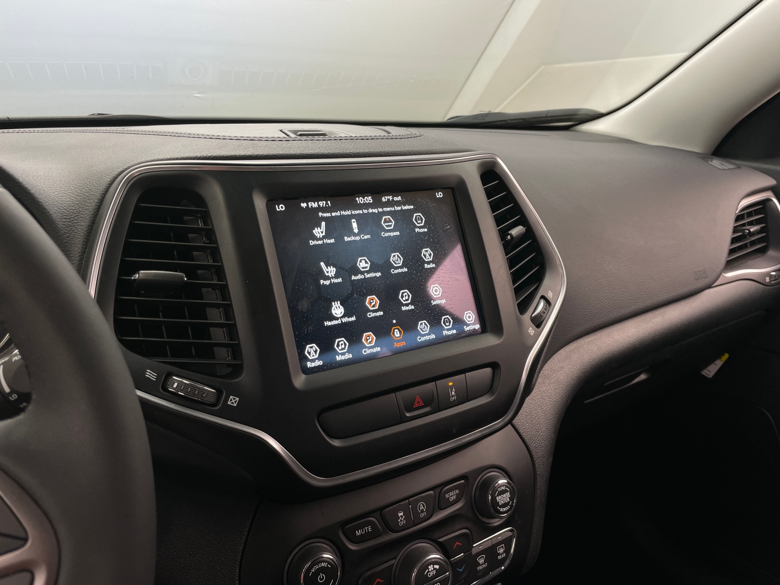 Thumbnail: 2022 Jeep Cherokee - 3