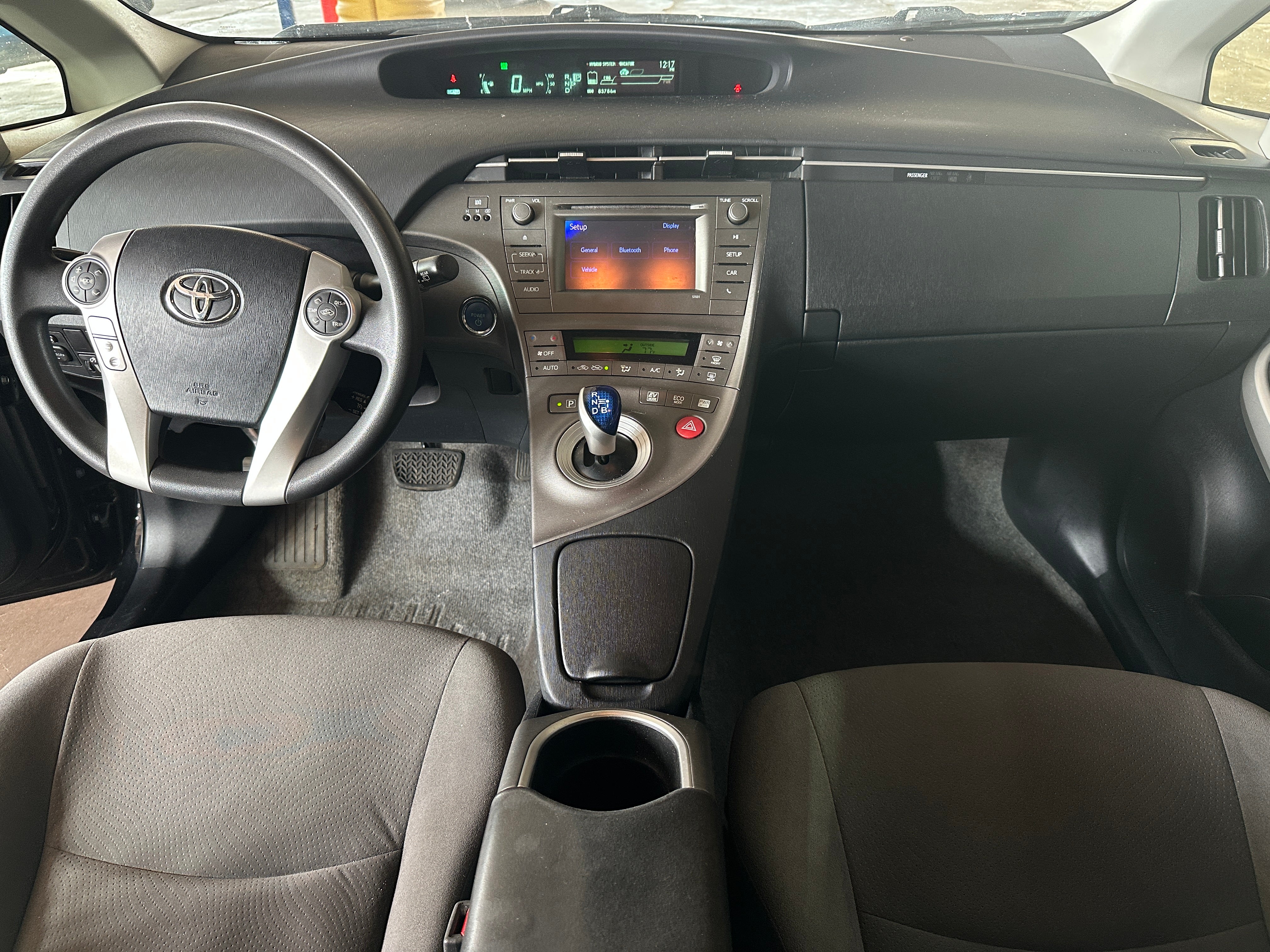 2015 Toyota Prius Two 3