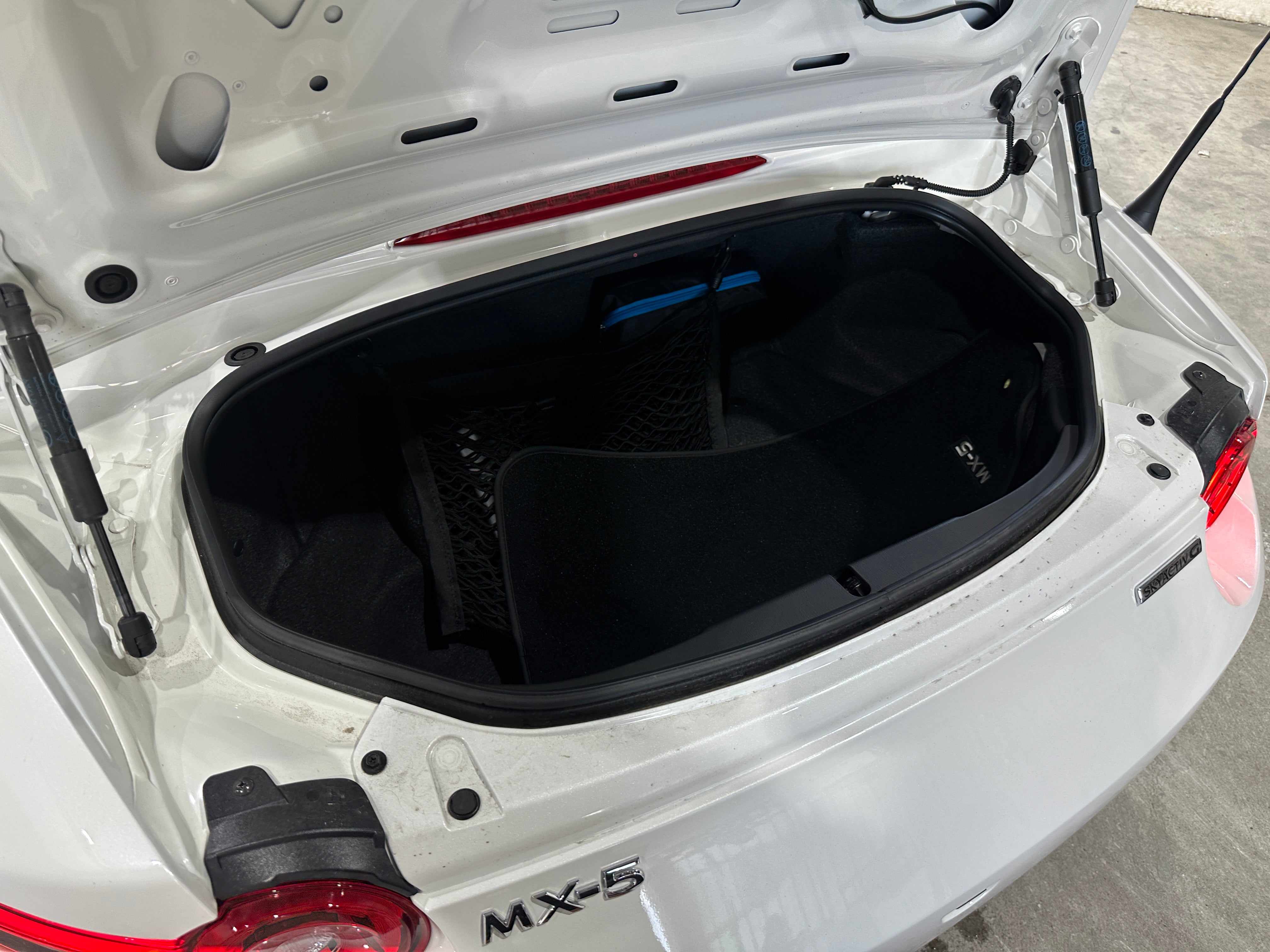 2024 Mazda MX-5 Miata Club 5