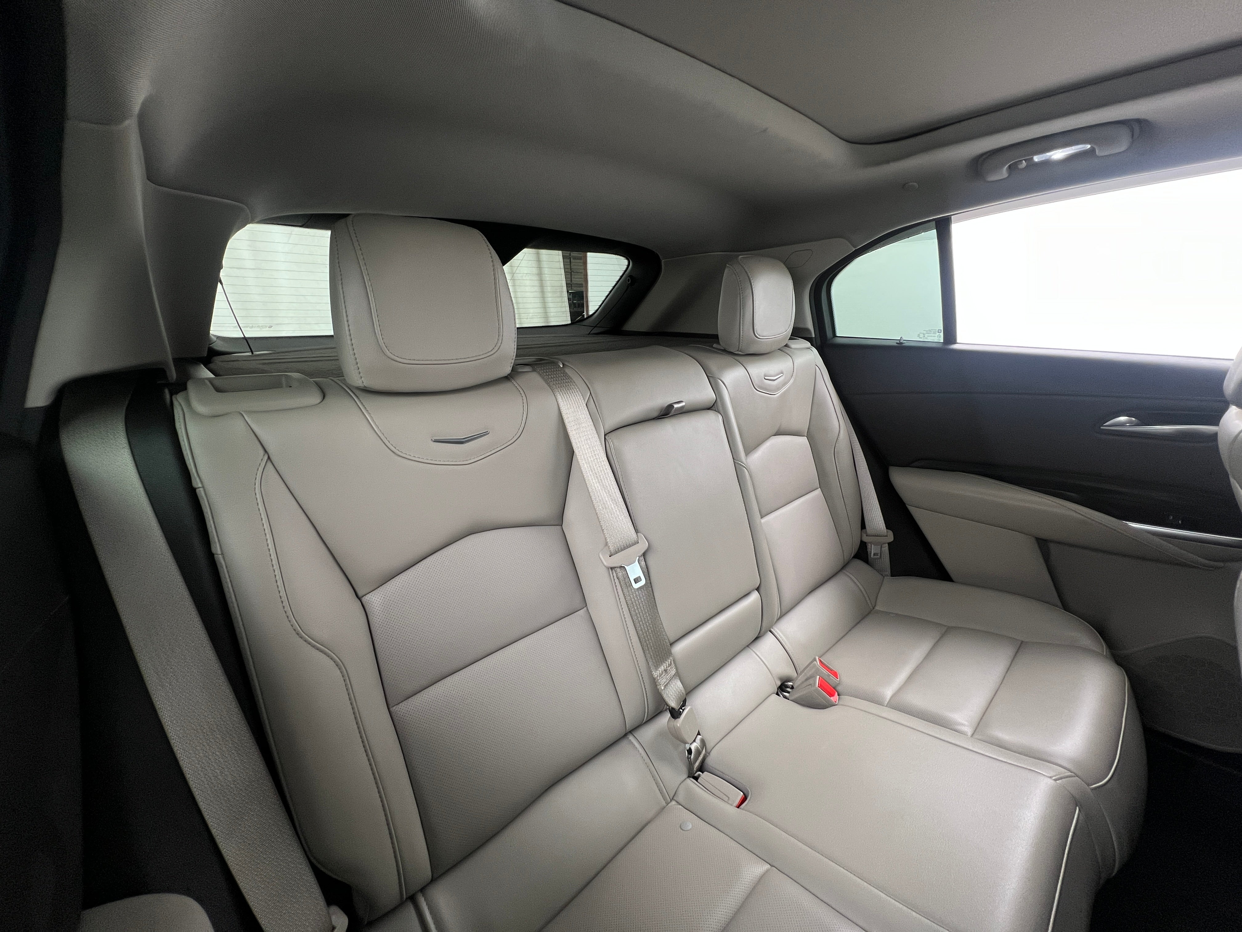 2022 Cadillac XT4 Premium Luxury 5