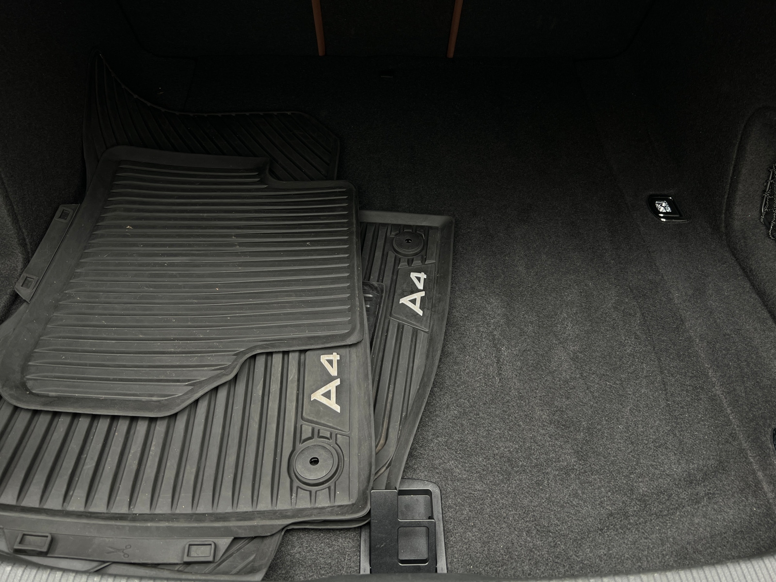 Thumbnail: 2022 Audi A4 - 6