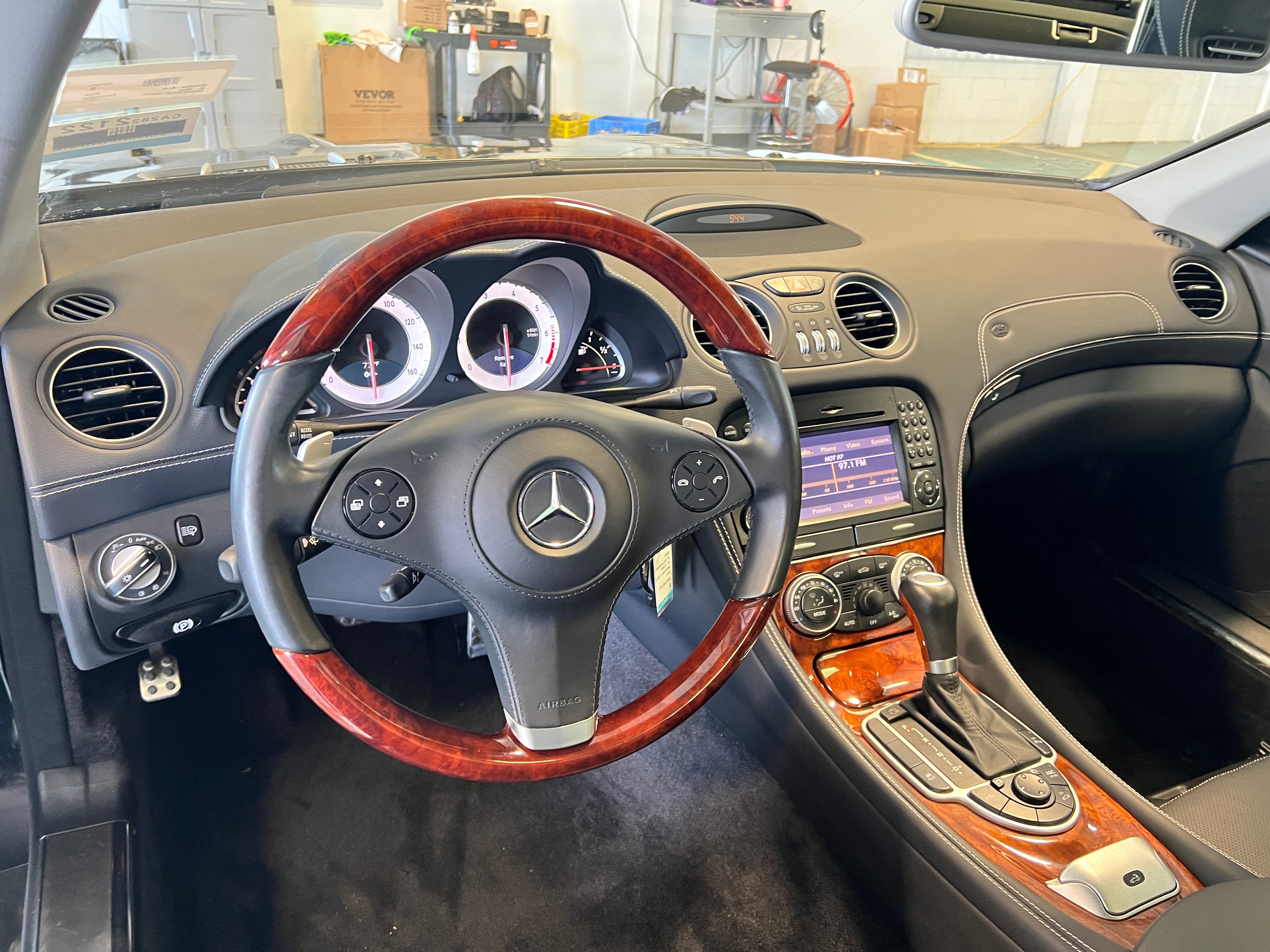 2011 Mercedes-Benz SL-Class SL 550 2