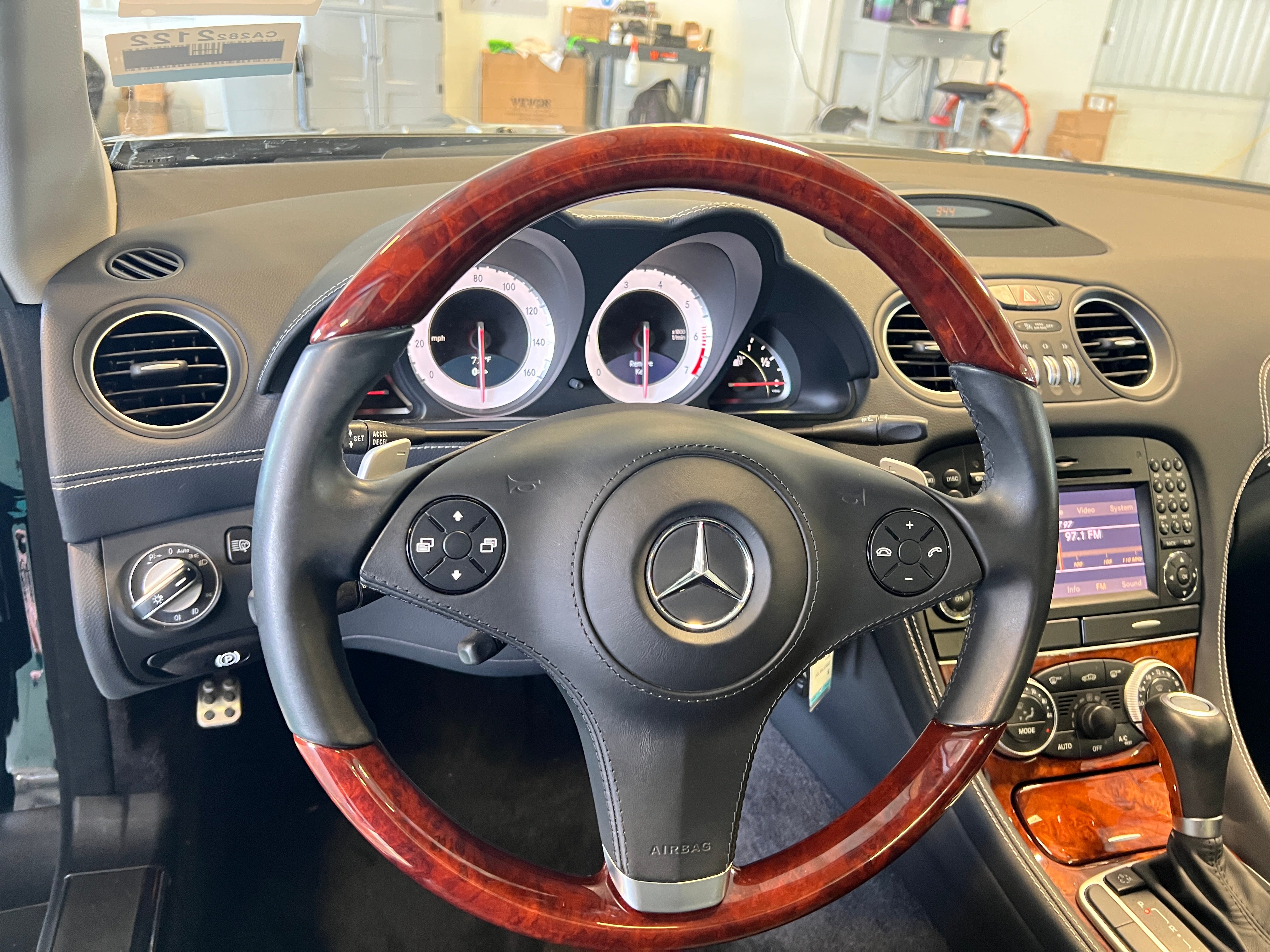 2011 Mercedes-Benz SL-Class SL 550 4