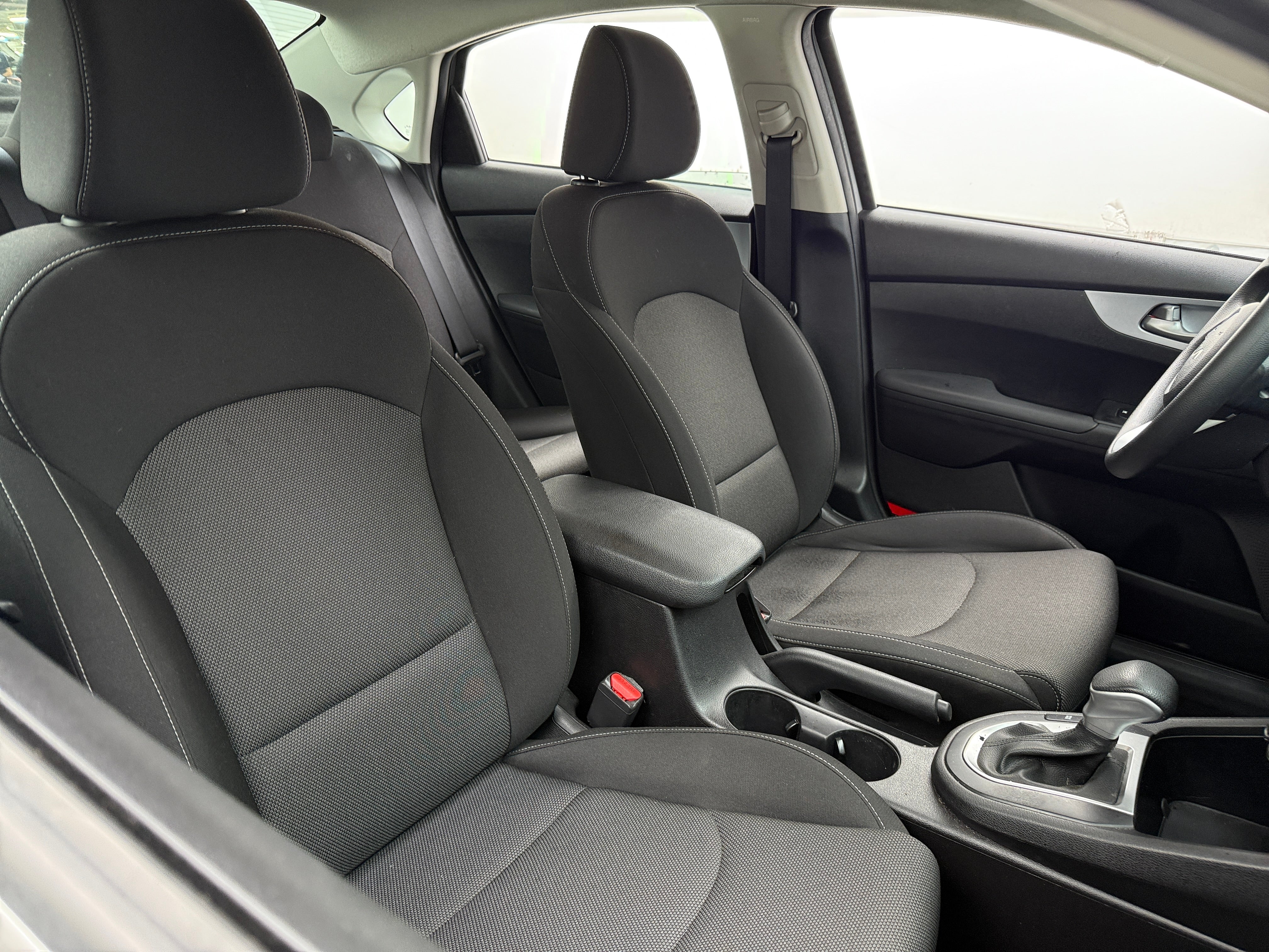 2023 Kia Forte LXS 2