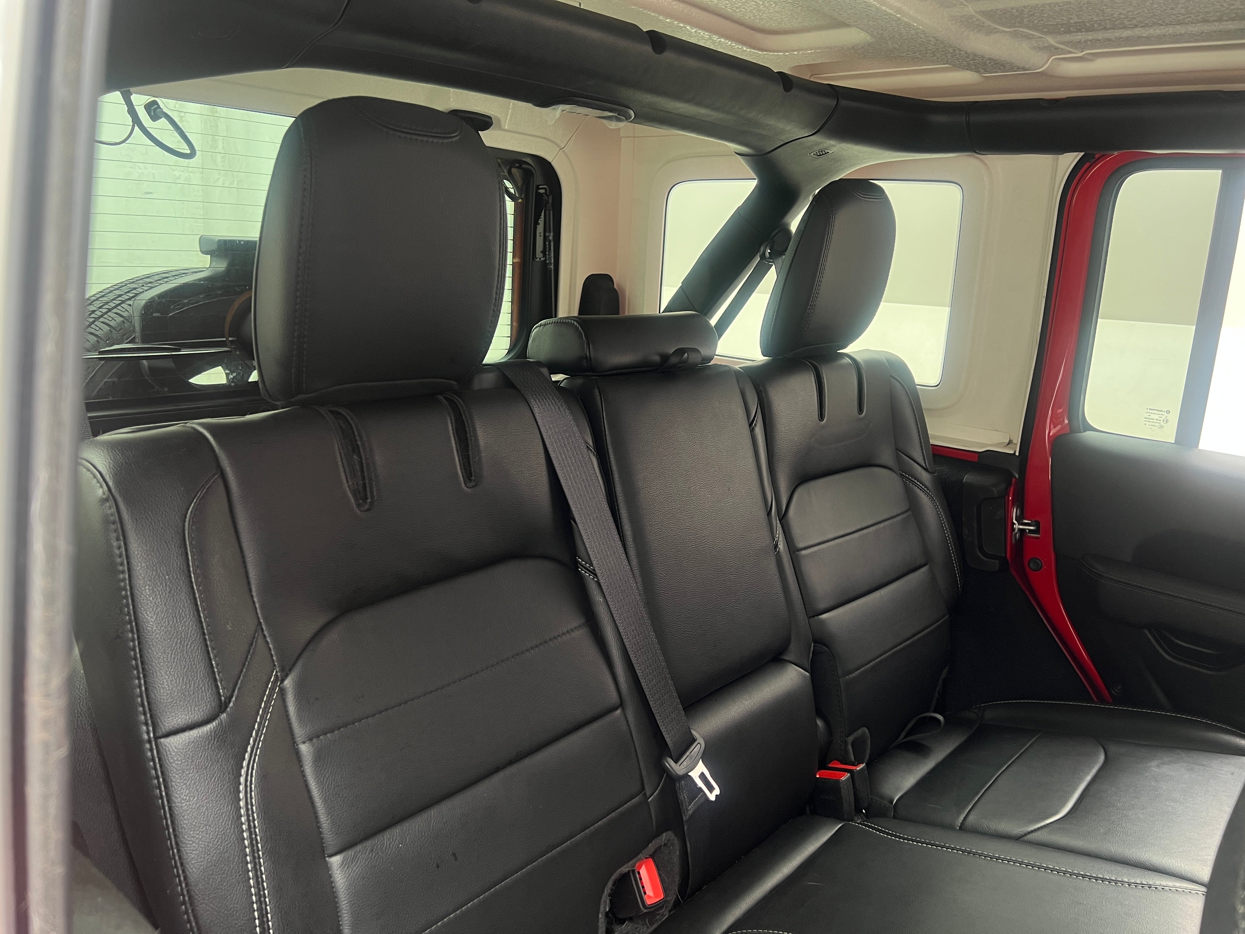 2022 Jeep Wrangler Unlimited Sahara 4xe 5